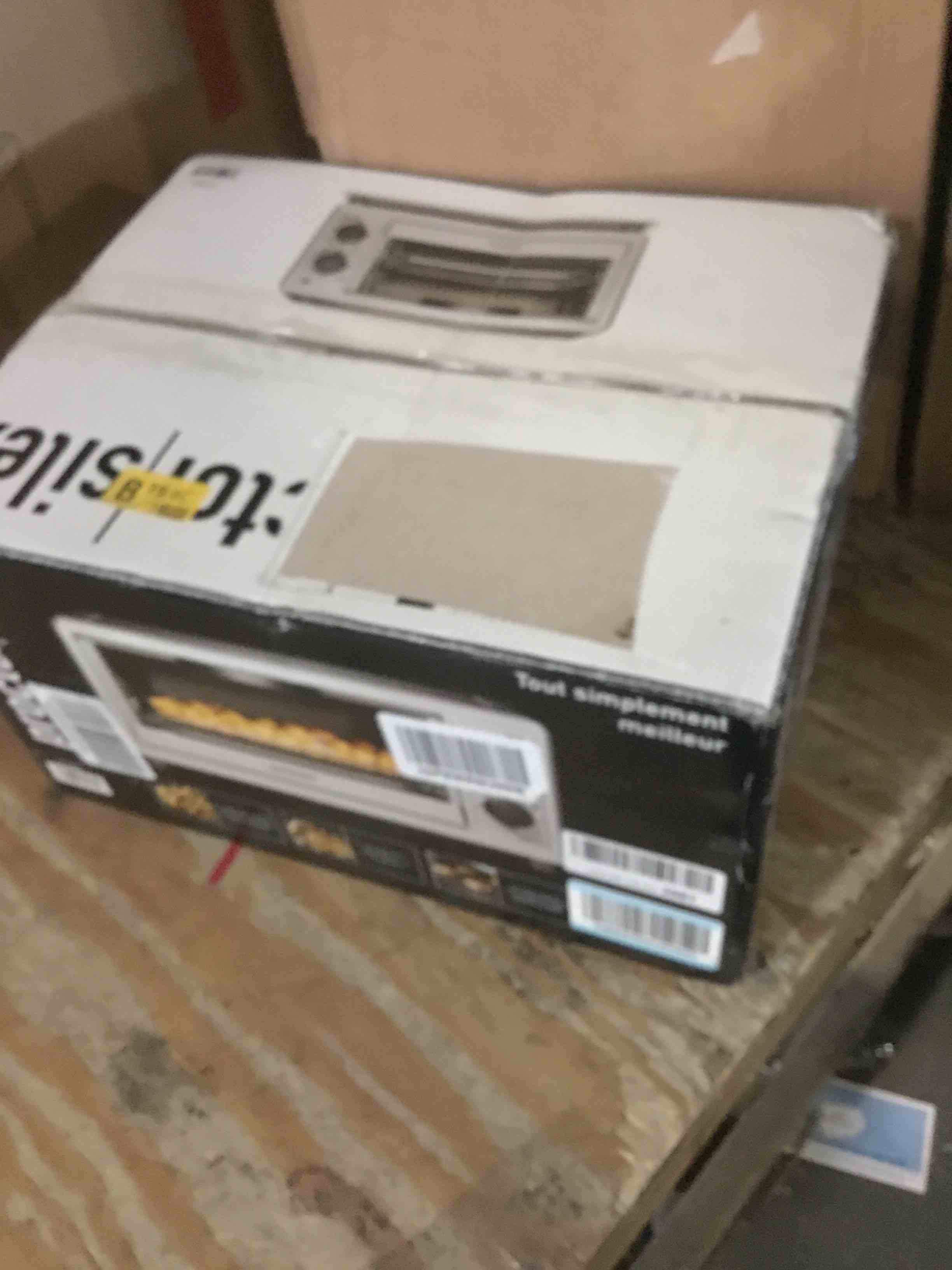 https://s3.amazonaws.com/lotting-images-prod/bidfta/YEL5486096_1701979101721.jpeg