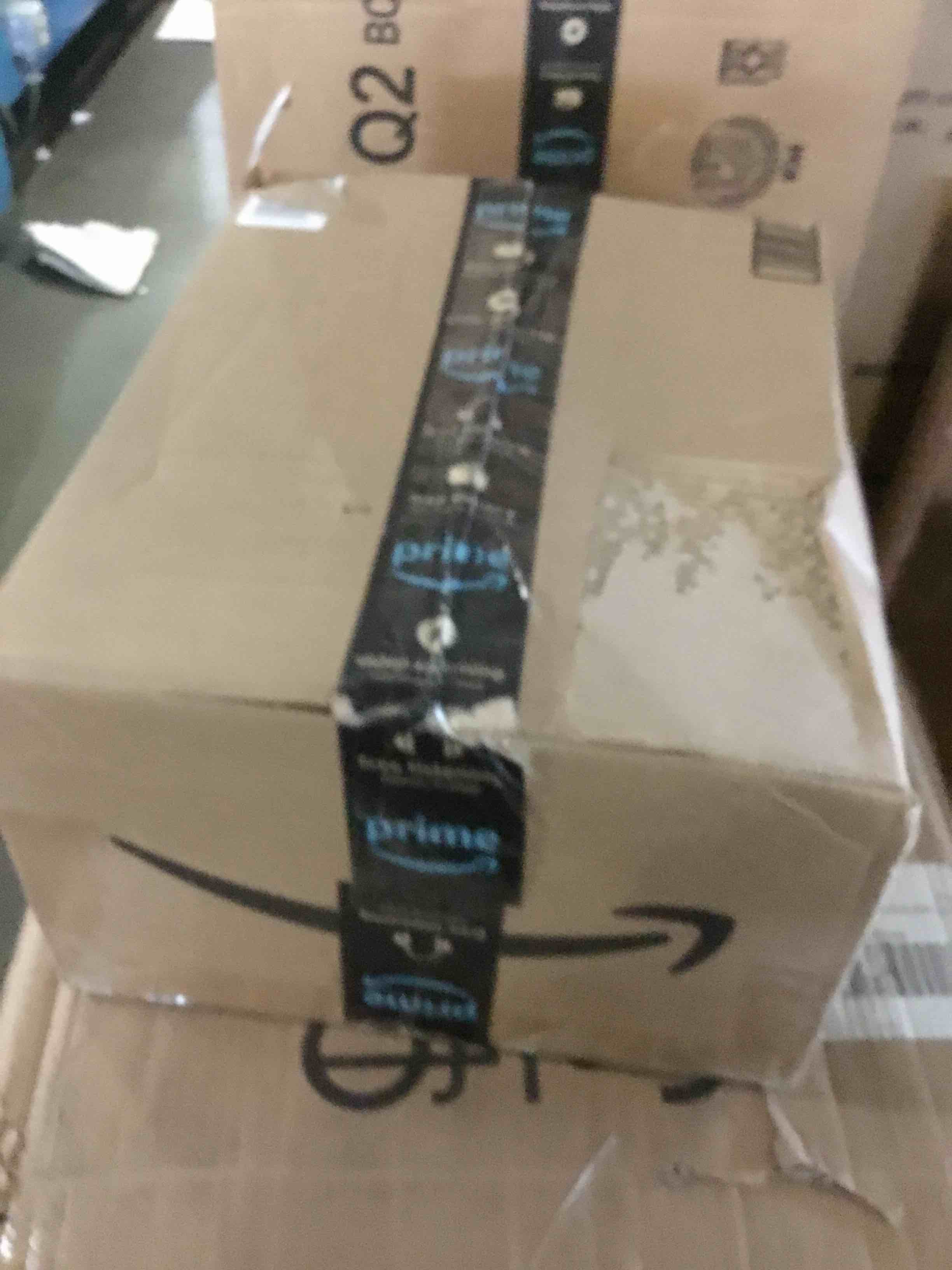 https://s3.amazonaws.com/lotting-images-prod/bidfta/YEL5487200_1702649283159.jpeg