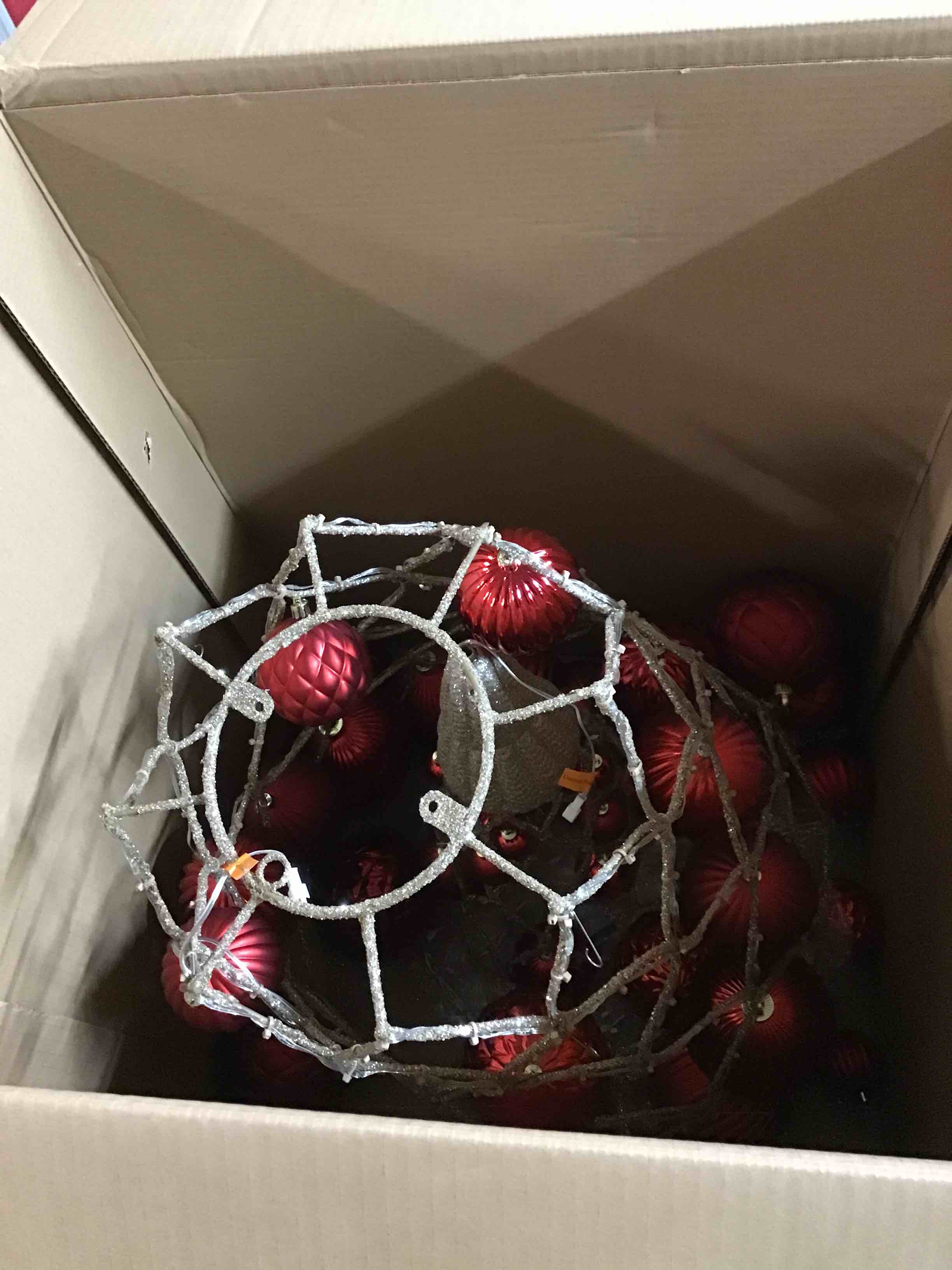 https://s3.amazonaws.com/lotting-images-prod/bidfta/YEL5488532_1701977500014.jpeg