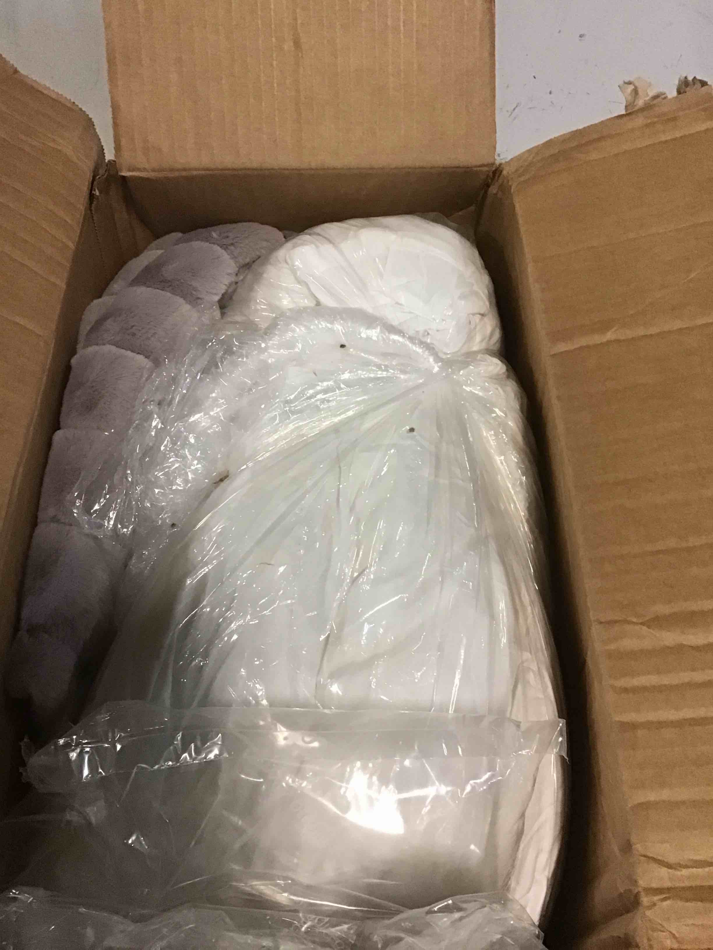 https://s3.amazonaws.com/lotting-images-prod/bidfta/YEL5489056_1701954728380.jpeg