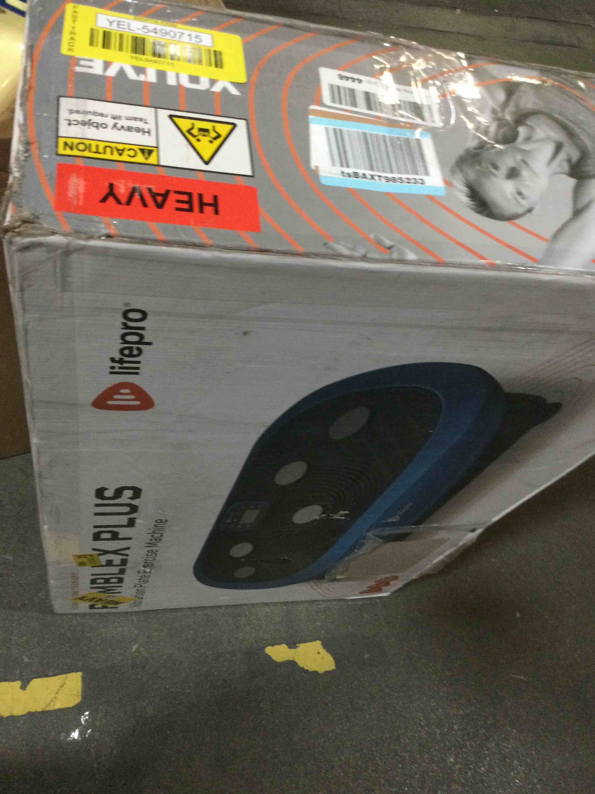 https://s3.amazonaws.com/lotting-images-prod/bidfta/YEL5490715_1701890125910.jpeg