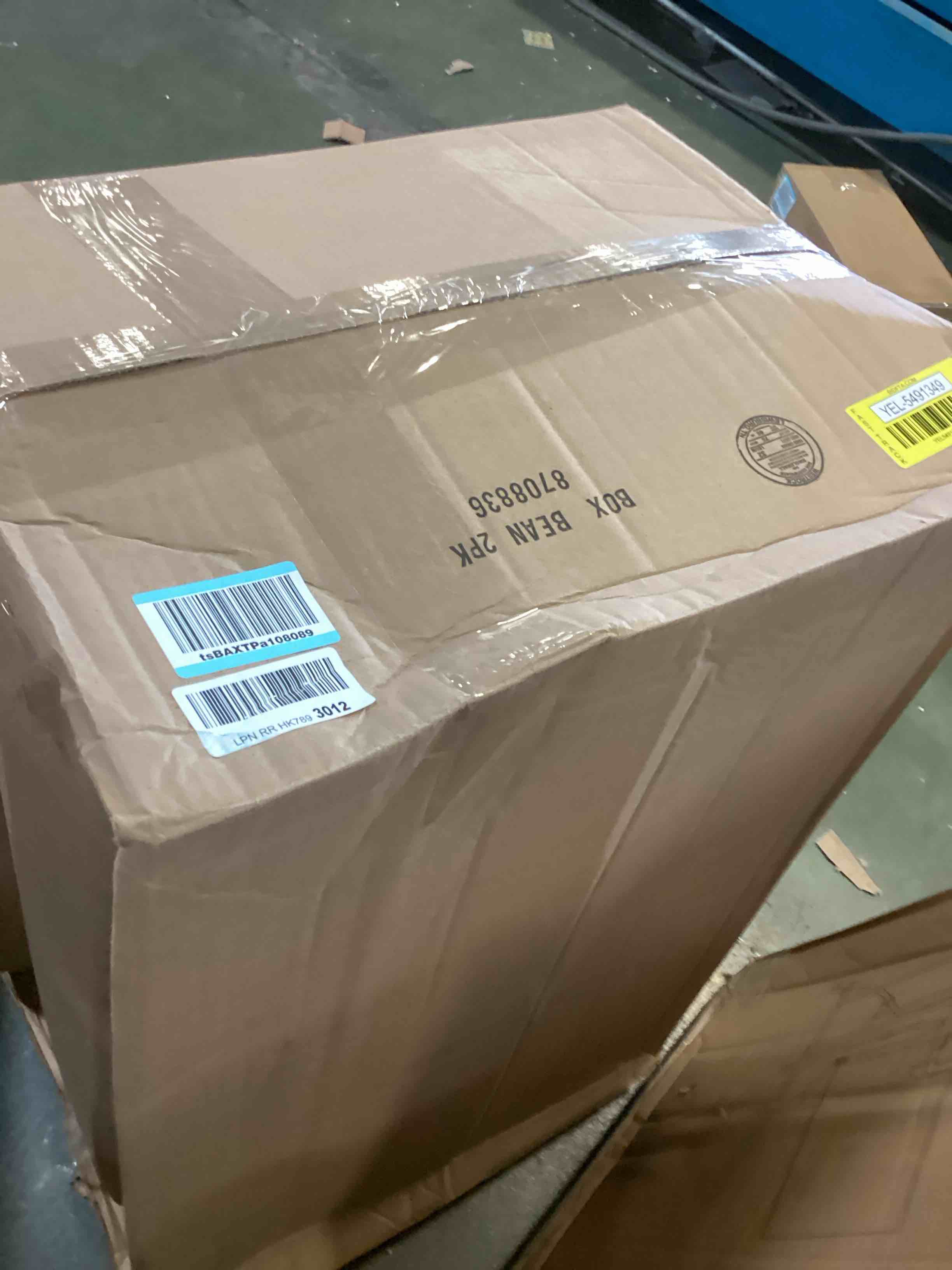 https://s3.amazonaws.com/lotting-images-prod/bidfta/YEL5491349_1702324145723.jpeg