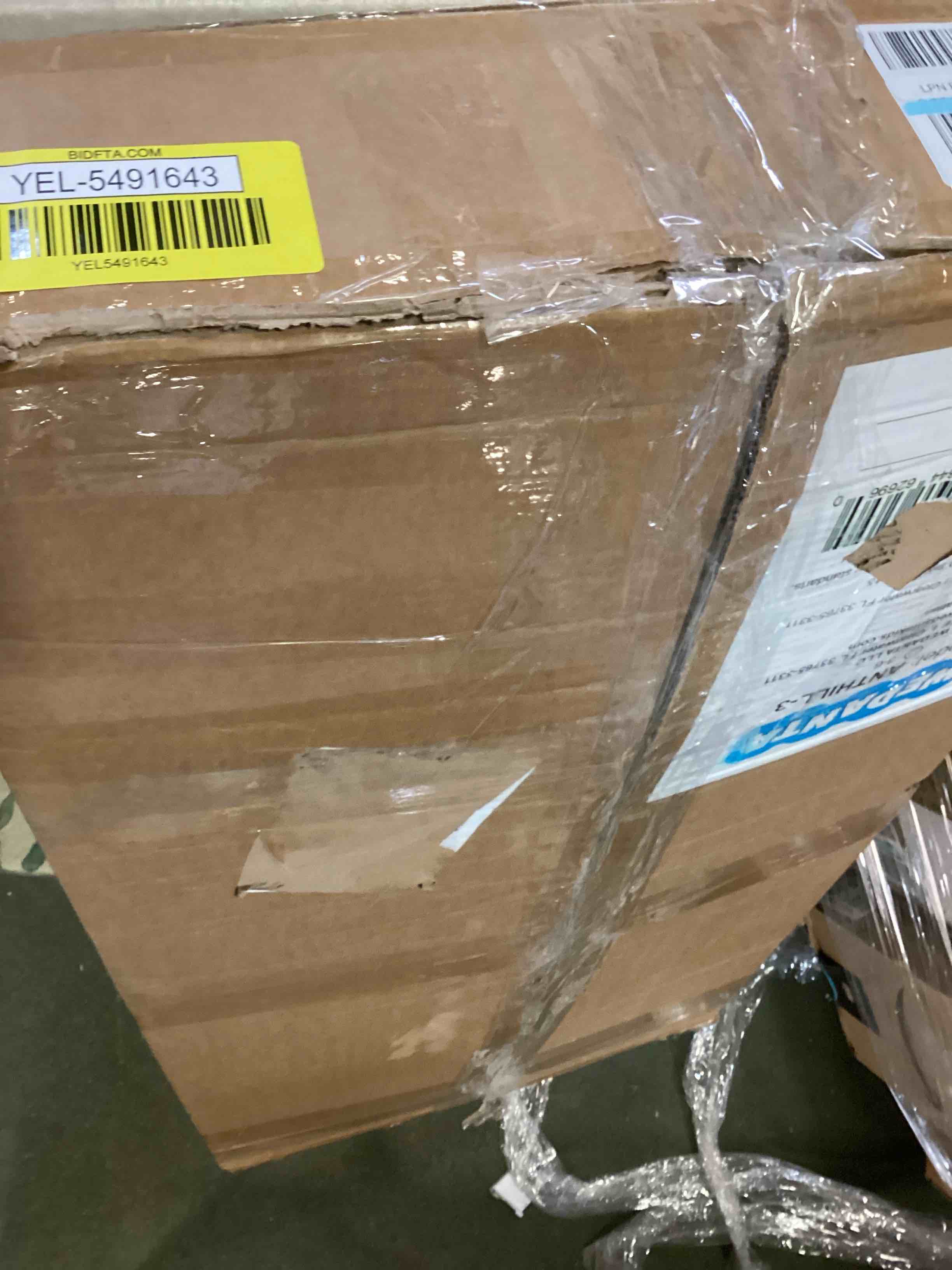 https://s3.amazonaws.com/lotting-images-prod/bidfta/YEL5491643_1702495320058.jpeg