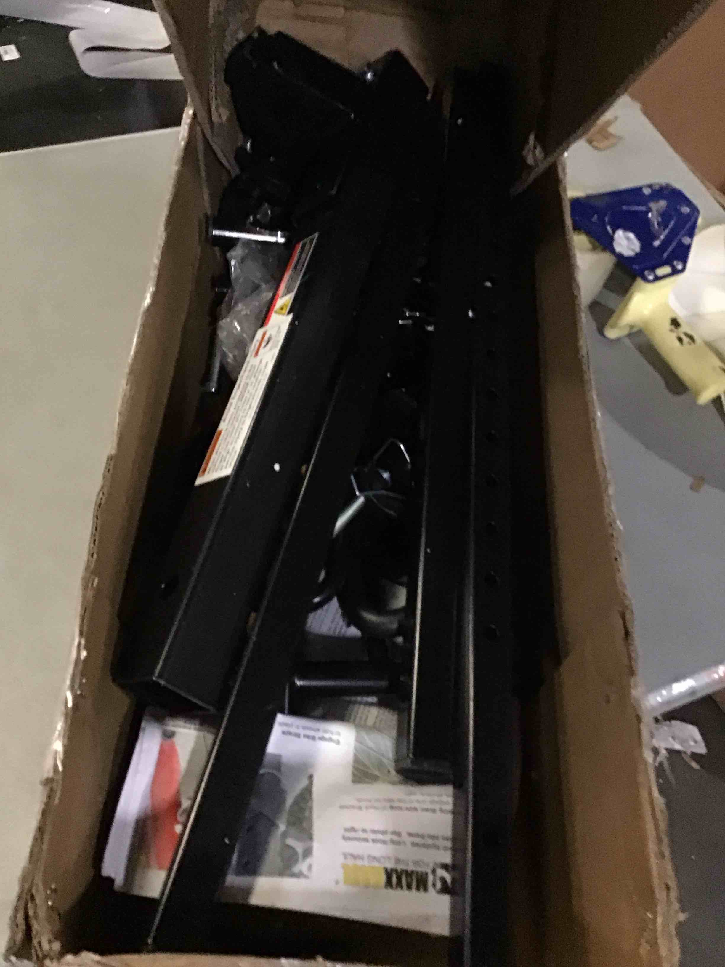 https://s3.amazonaws.com/lotting-images-prod/bidfta/YEL5492155_1726753699579.jpeg
