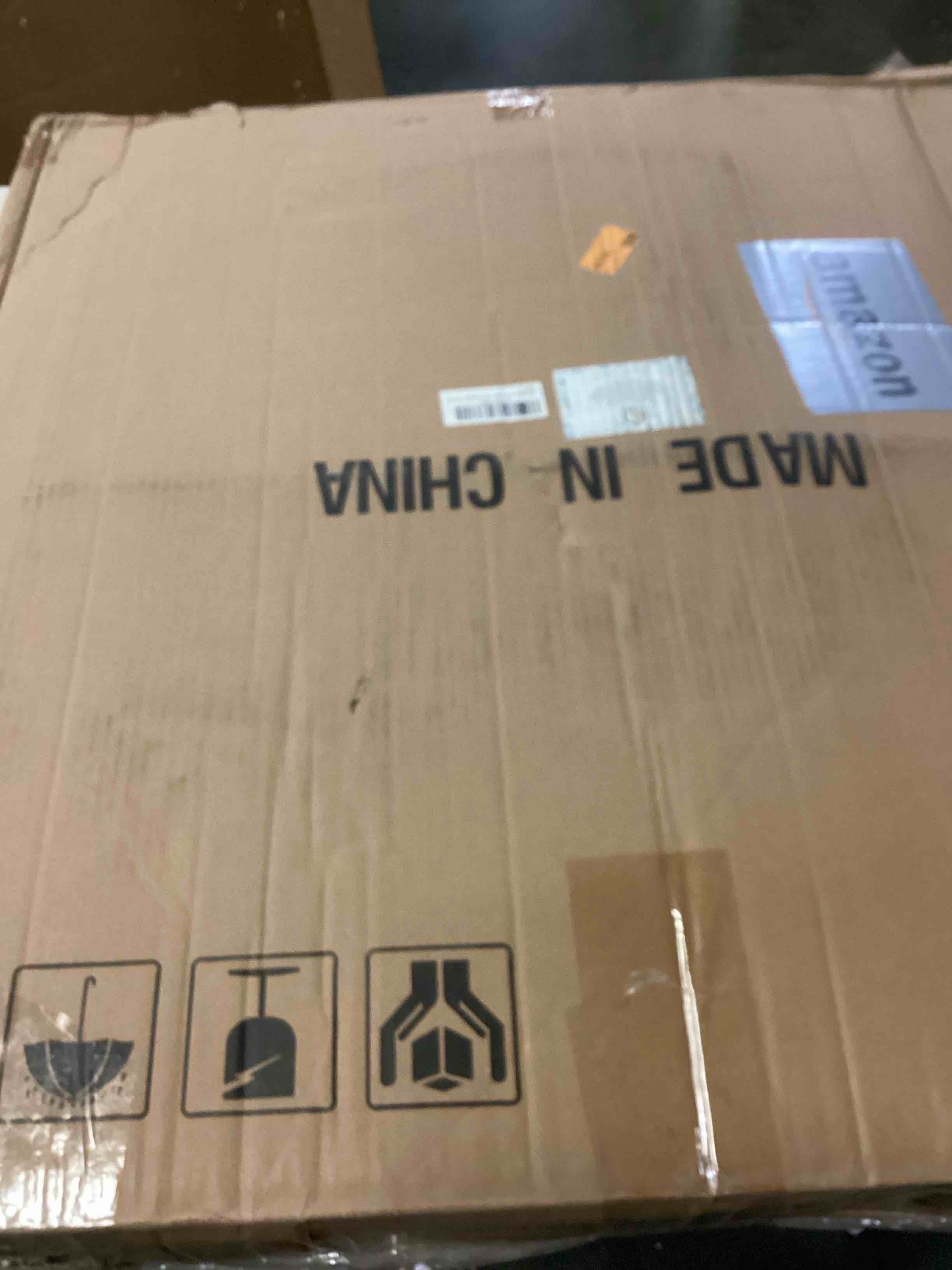 https://s3.amazonaws.com/lotting-images-prod/bidfta/YEL5493260_1728056372082.jpeg