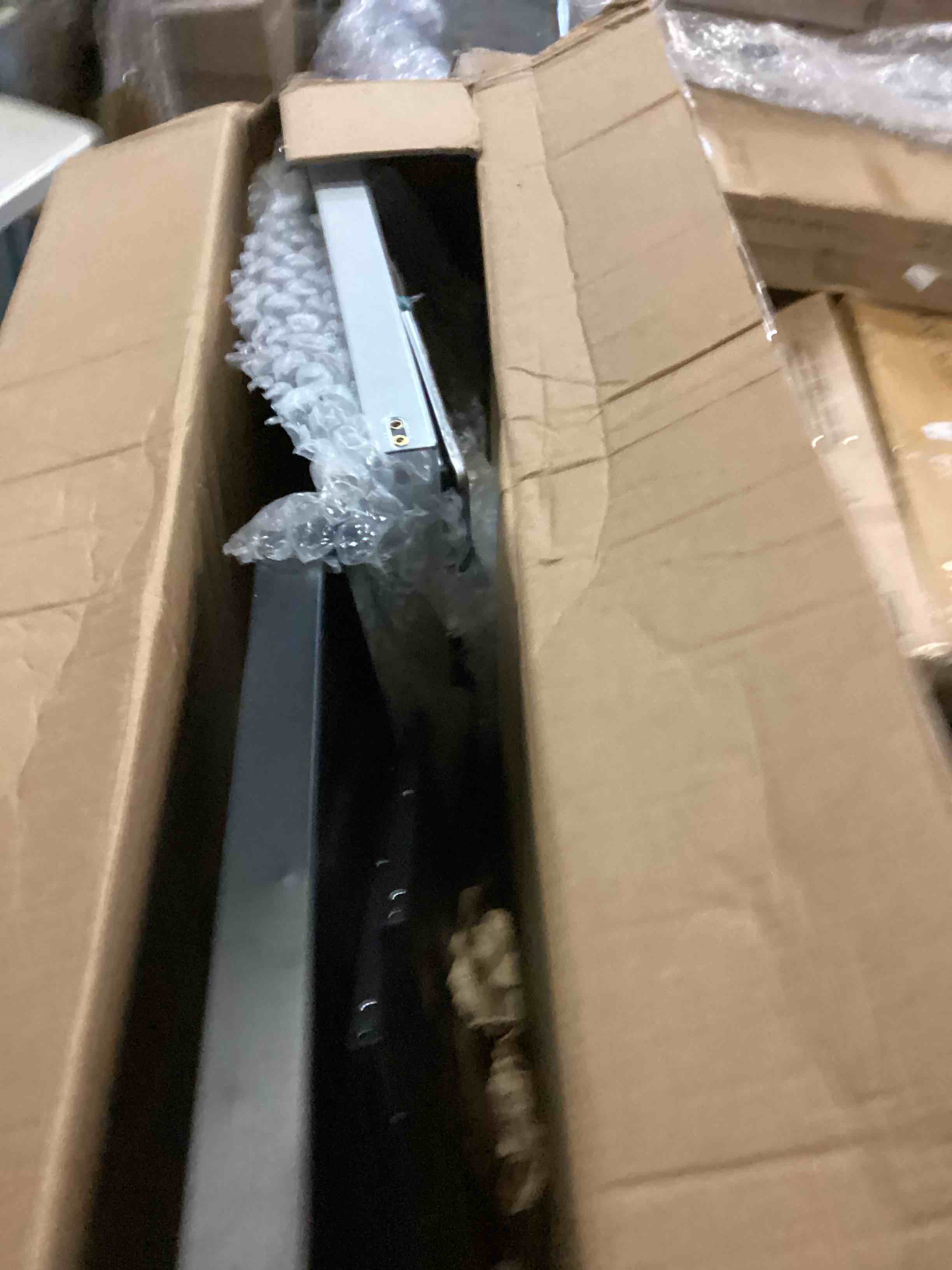 https://s3.amazonaws.com/lotting-images-prod/bidfta/YEL5494247_1728668060972.jpeg