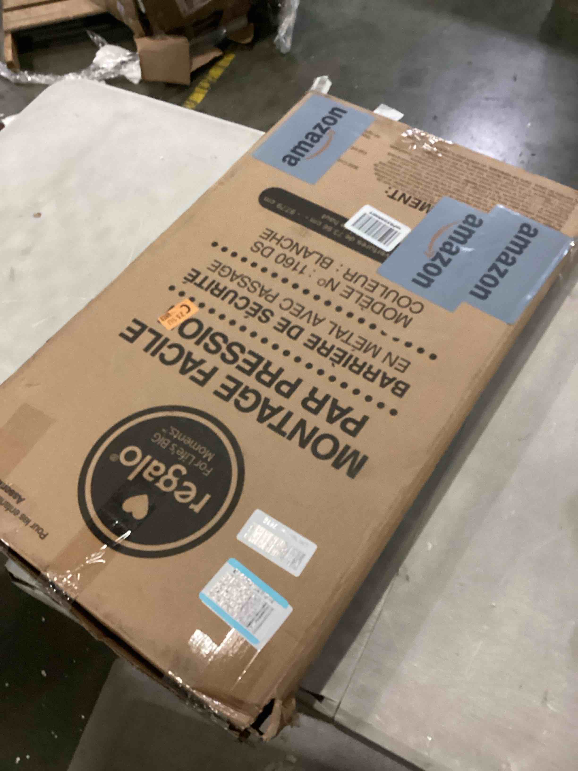 https://s3.amazonaws.com/lotting-images-prod/bidfta/YEL5494333_1728911690630.jpeg