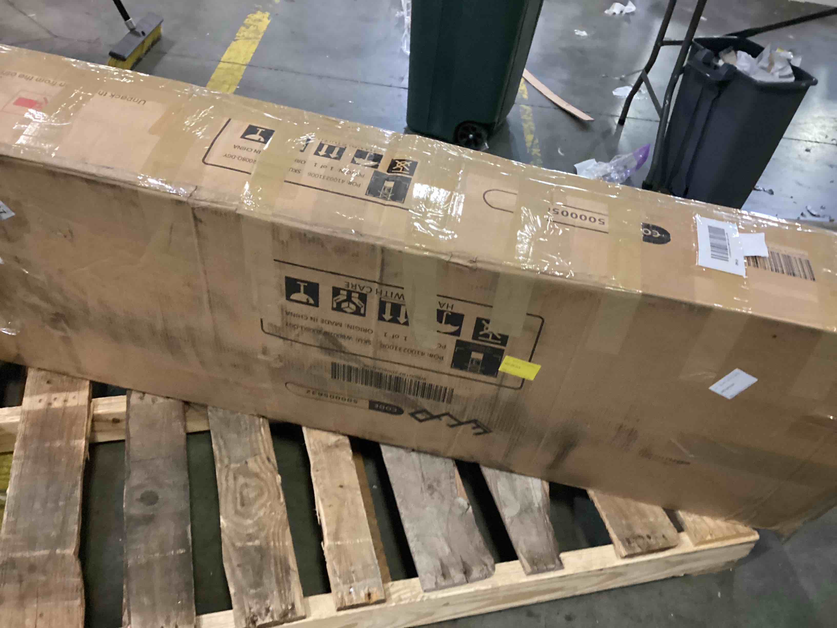https://s3.amazonaws.com/lotting-images-prod/bidfta/YEL5494632_1729099105421.jpeg