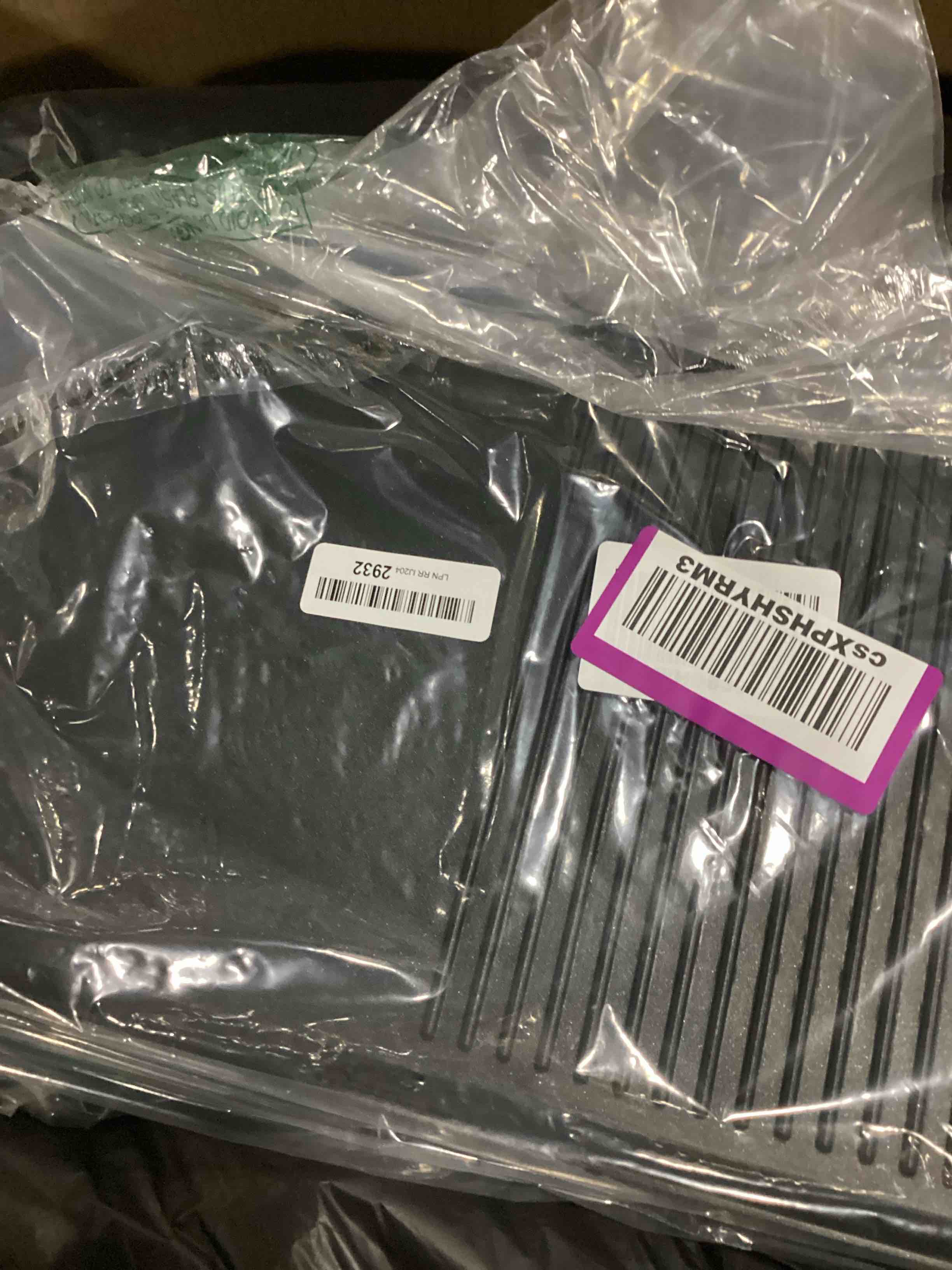 https://s3.amazonaws.com/lotting-images-prod/bidfta/YEL5496906_1727786794561.jpeg
