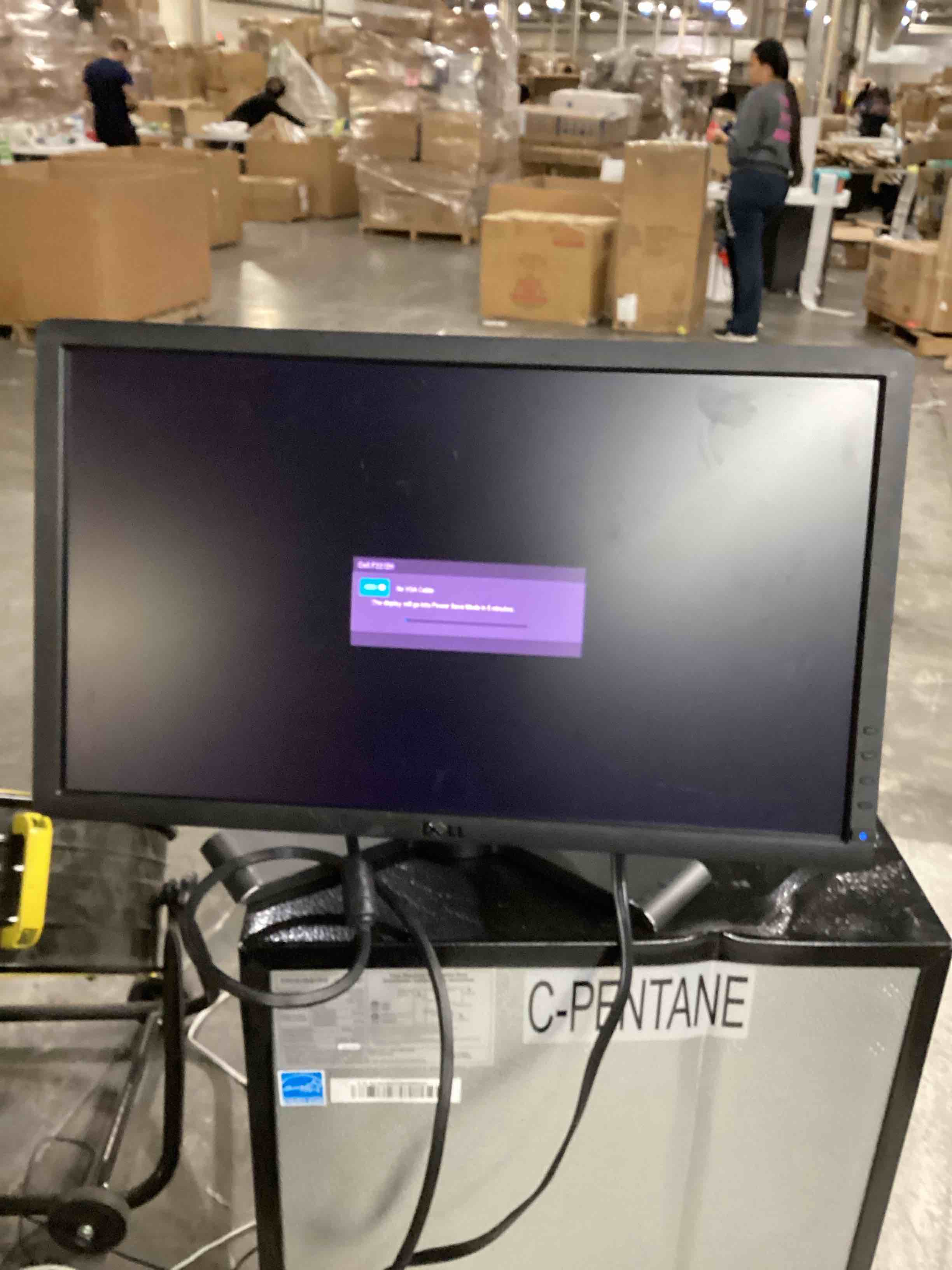 https://s3.amazonaws.com/lotting-images-prod/bidfta/YEL5497239_1729089570793.jpeg
