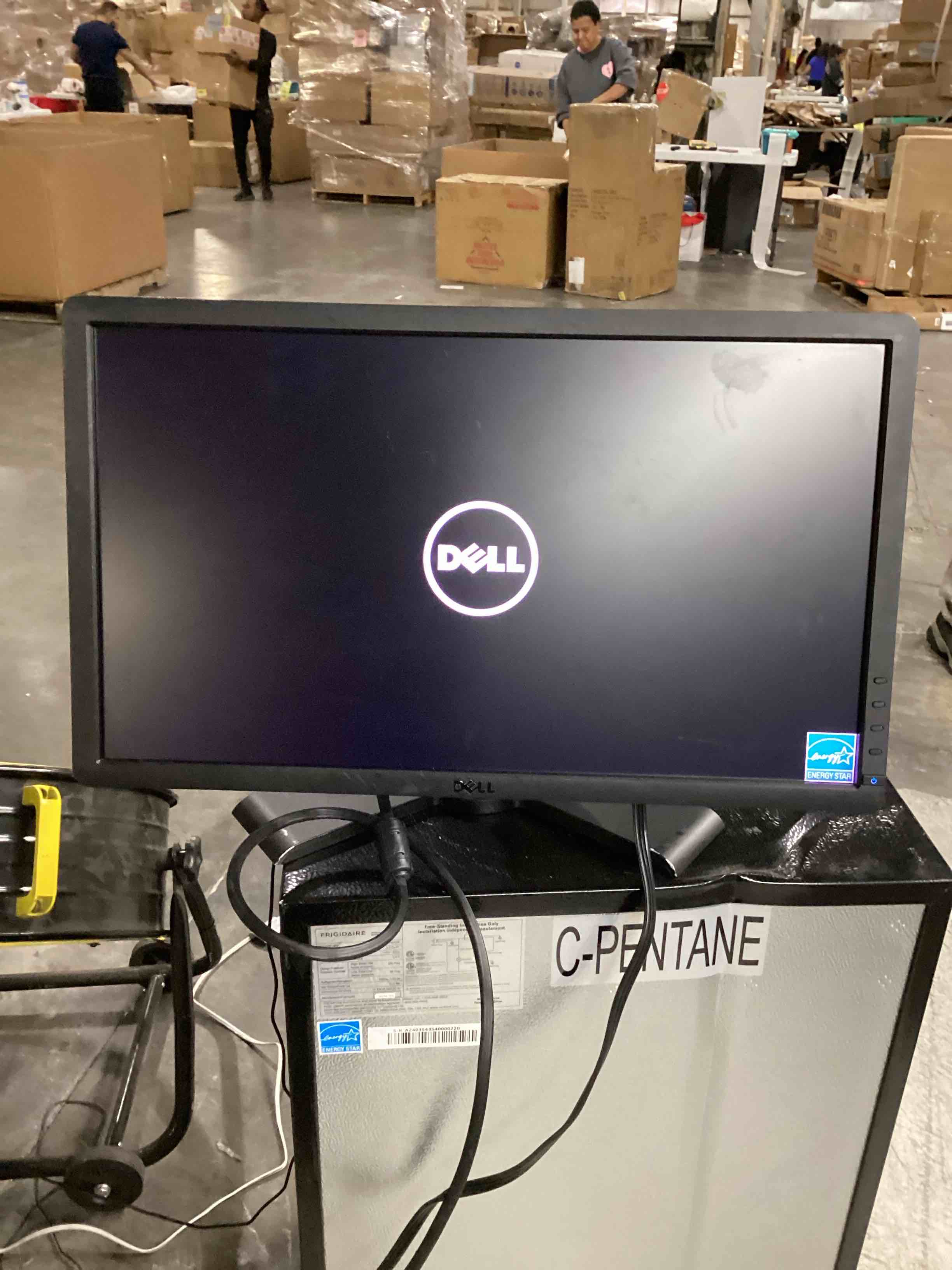 https://s3.amazonaws.com/lotting-images-prod/bidfta/YEL5497239_1729089578467.jpeg