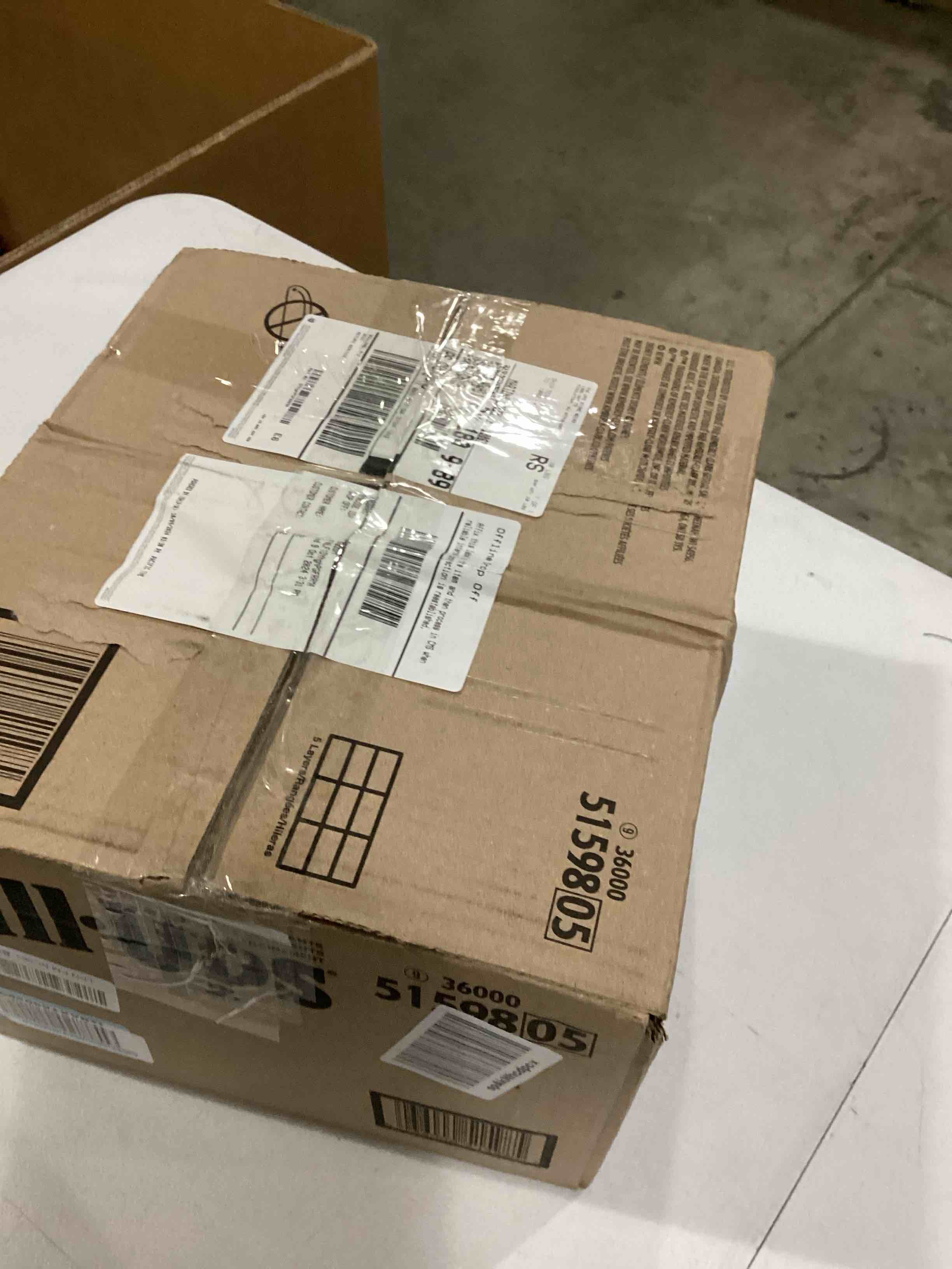https://s3.amazonaws.com/lotting-images-prod/bidfta/YEL5497638_1729516177777.jpeg