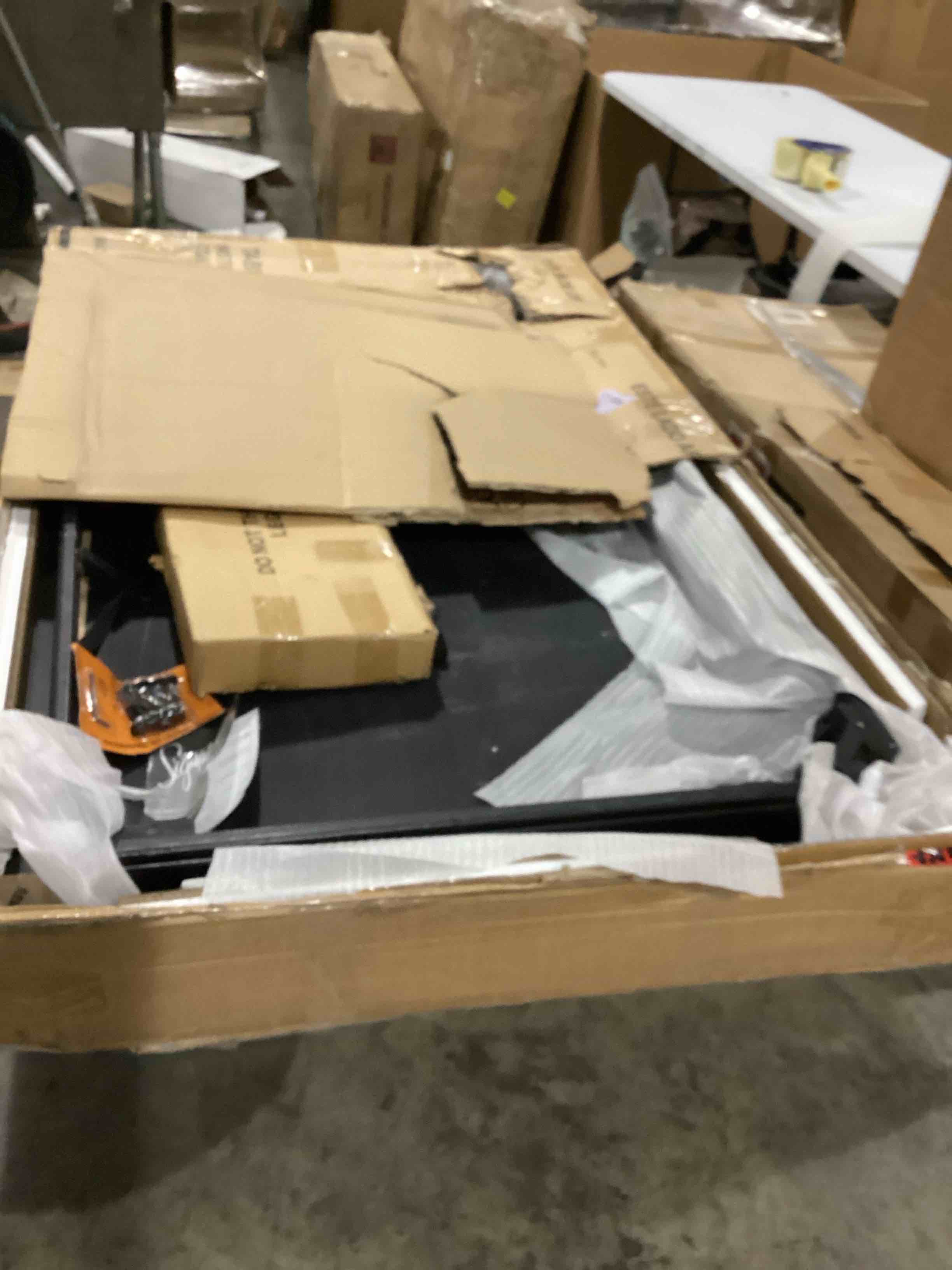 https://s3.amazonaws.com/lotting-images-prod/bidfta/YEL5497709_1729537351714.jpeg