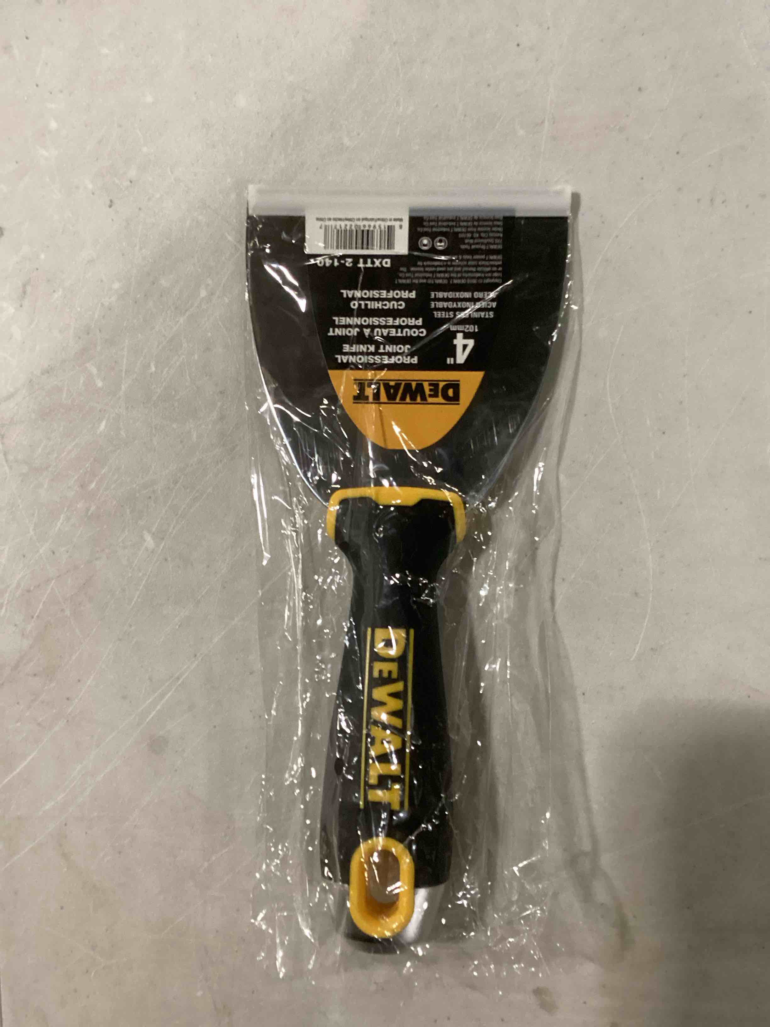 https://s3.amazonaws.com/lotting-images-prod/bidfta/YEL5499202_1729271031191.jpeg