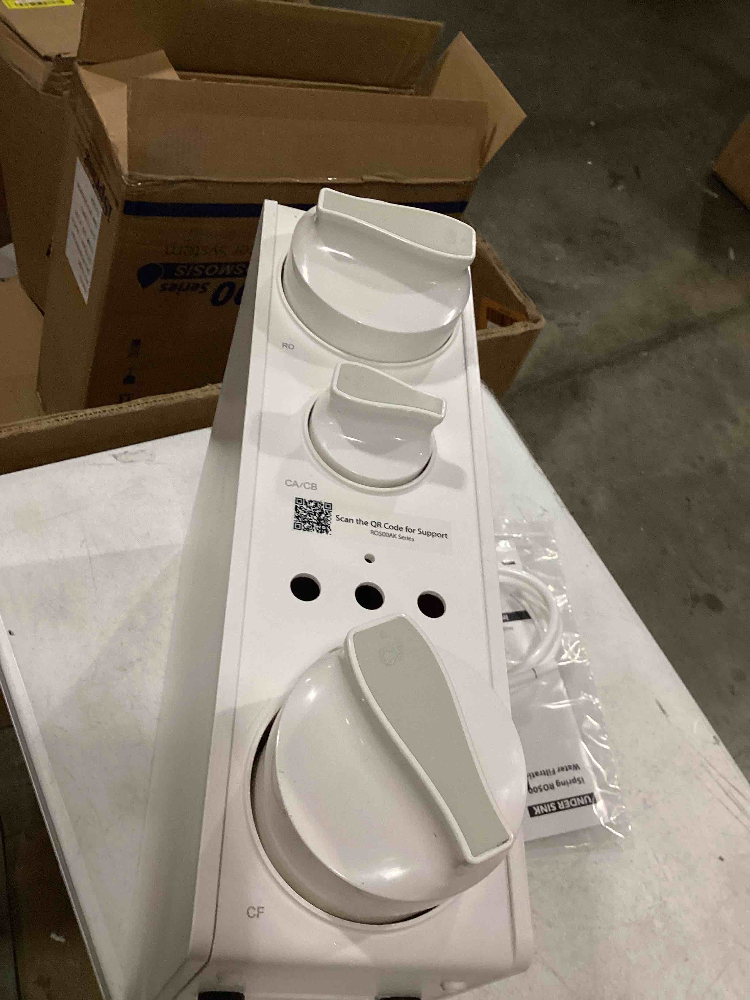 https://s3.amazonaws.com/lotting-images-prod/bidfta/YEL5500406_1727183991459.jpeg