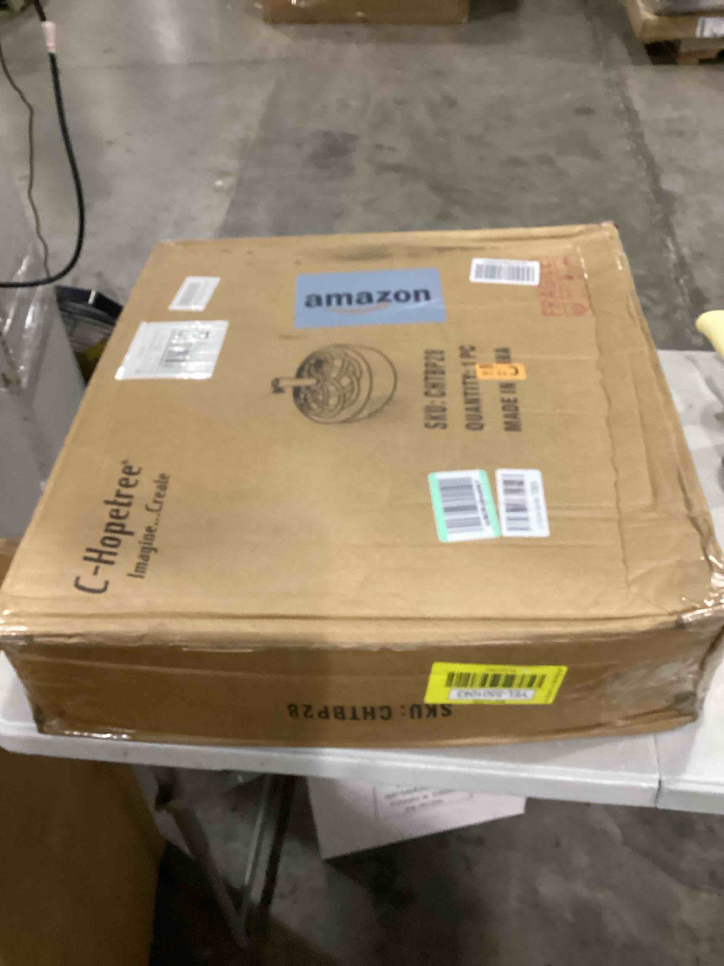 https://s3.amazonaws.com/lotting-images-prod/bidfta/YEL5501043_1726837435585.jpeg