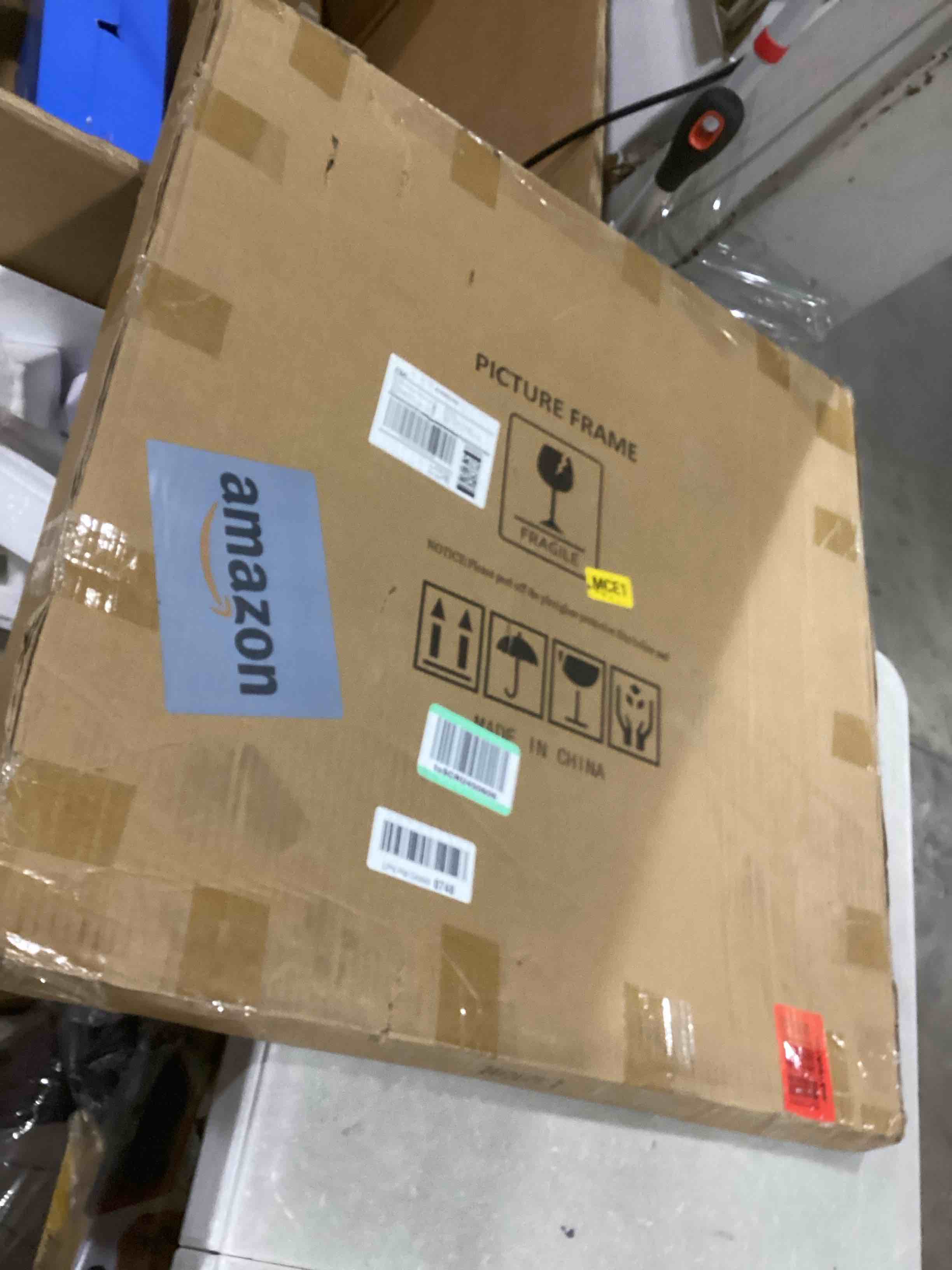 https://s3.amazonaws.com/lotting-images-prod/bidfta/YEL5502223_1728561182502.jpeg