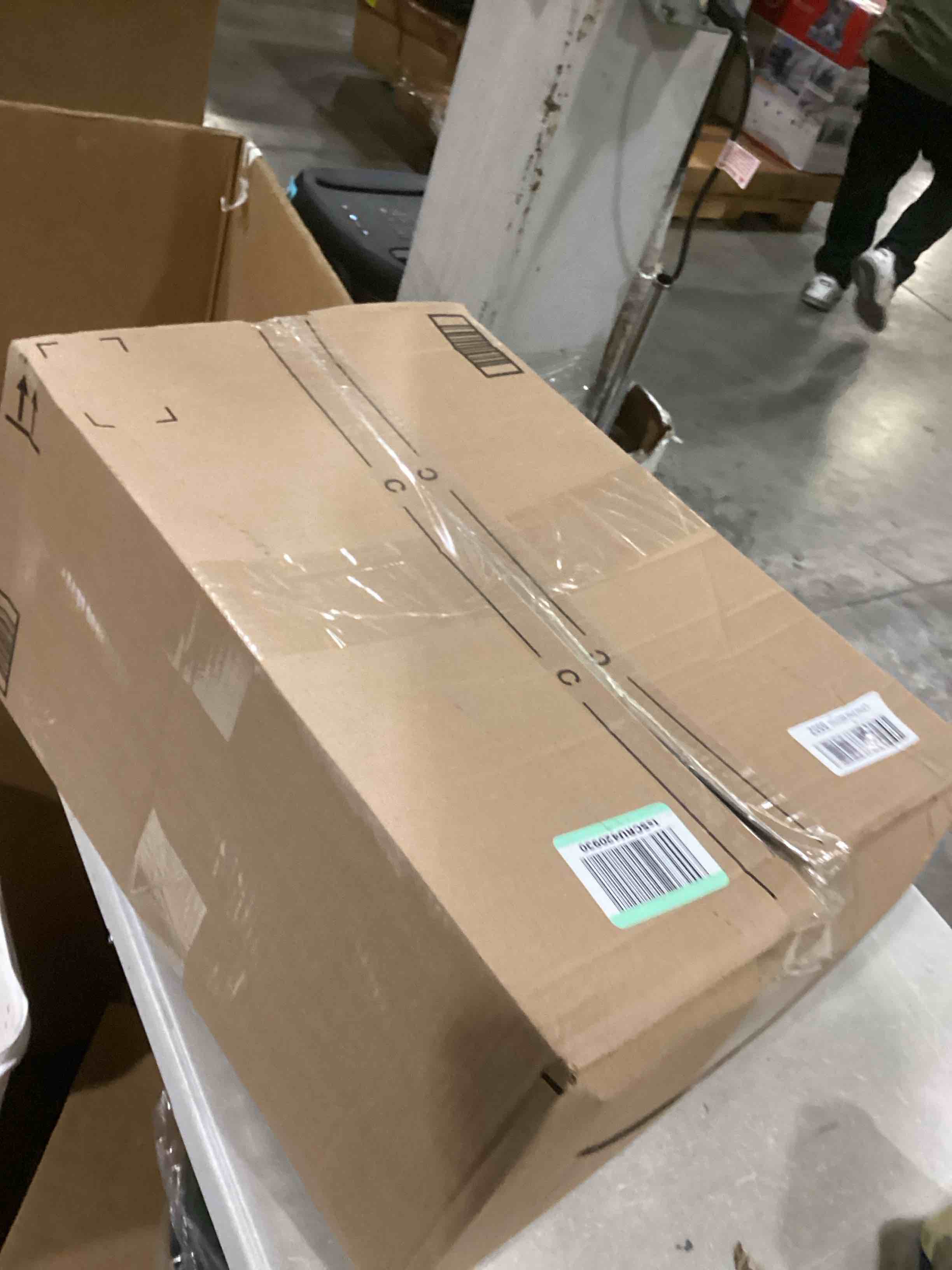 https://s3.amazonaws.com/lotting-images-prod/bidfta/YEL5502284_1728653779217.jpeg
