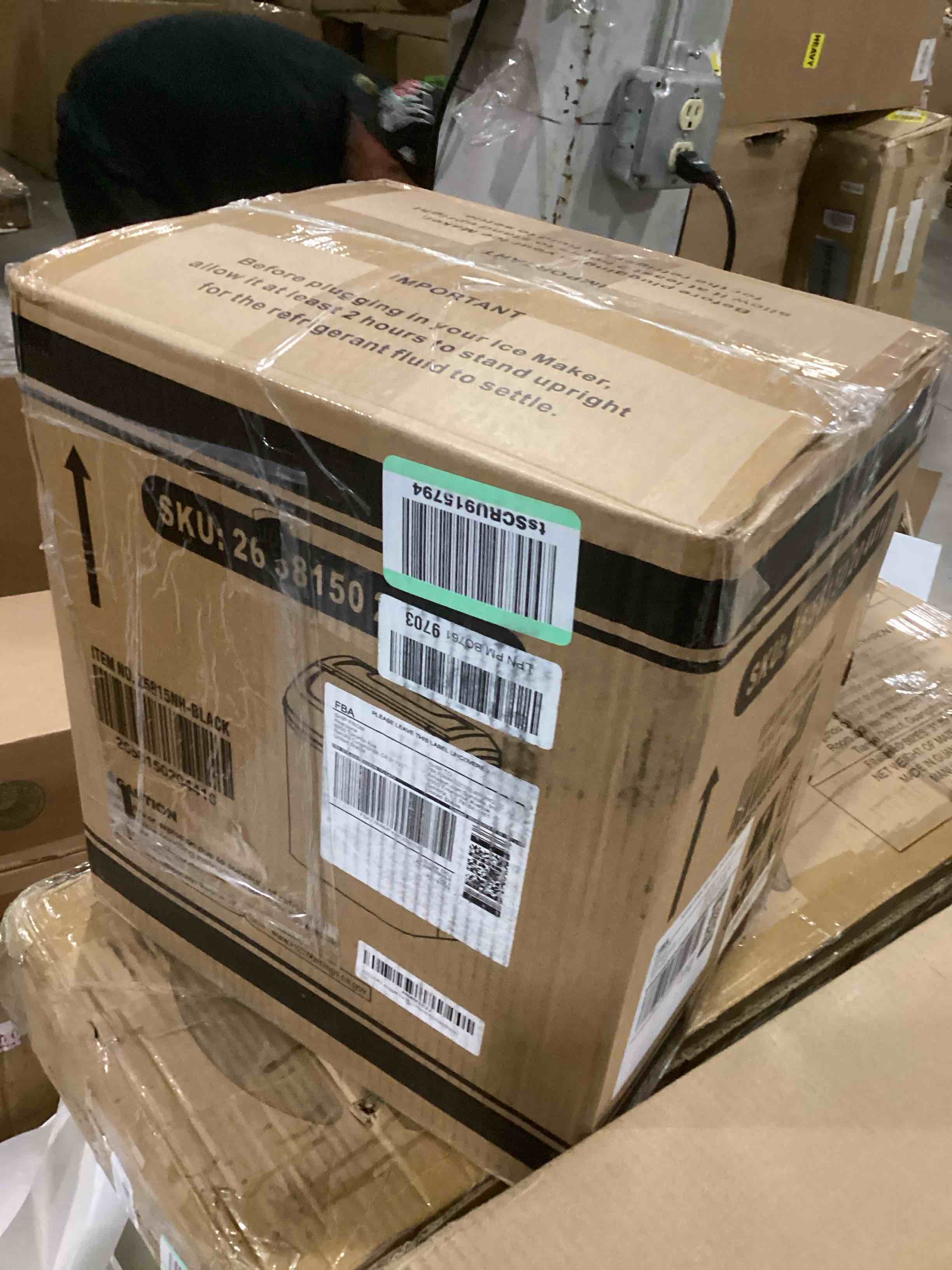 https://s3.amazonaws.com/lotting-images-prod/bidfta/YEL5502331_1728660442471.jpeg