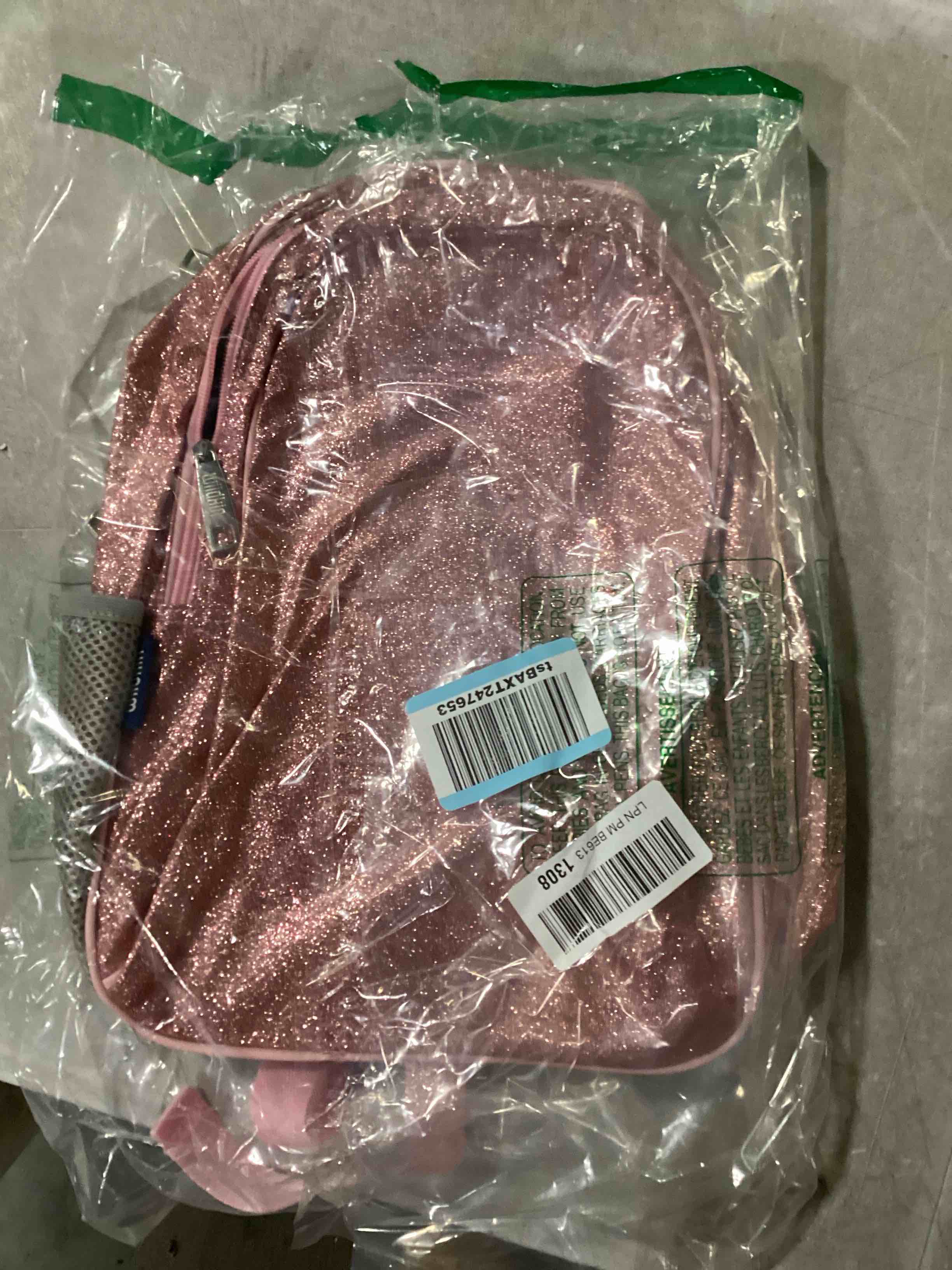 https://s3.amazonaws.com/lotting-images-prod/bidfta/YEL5503888_1727711177747.jpeg