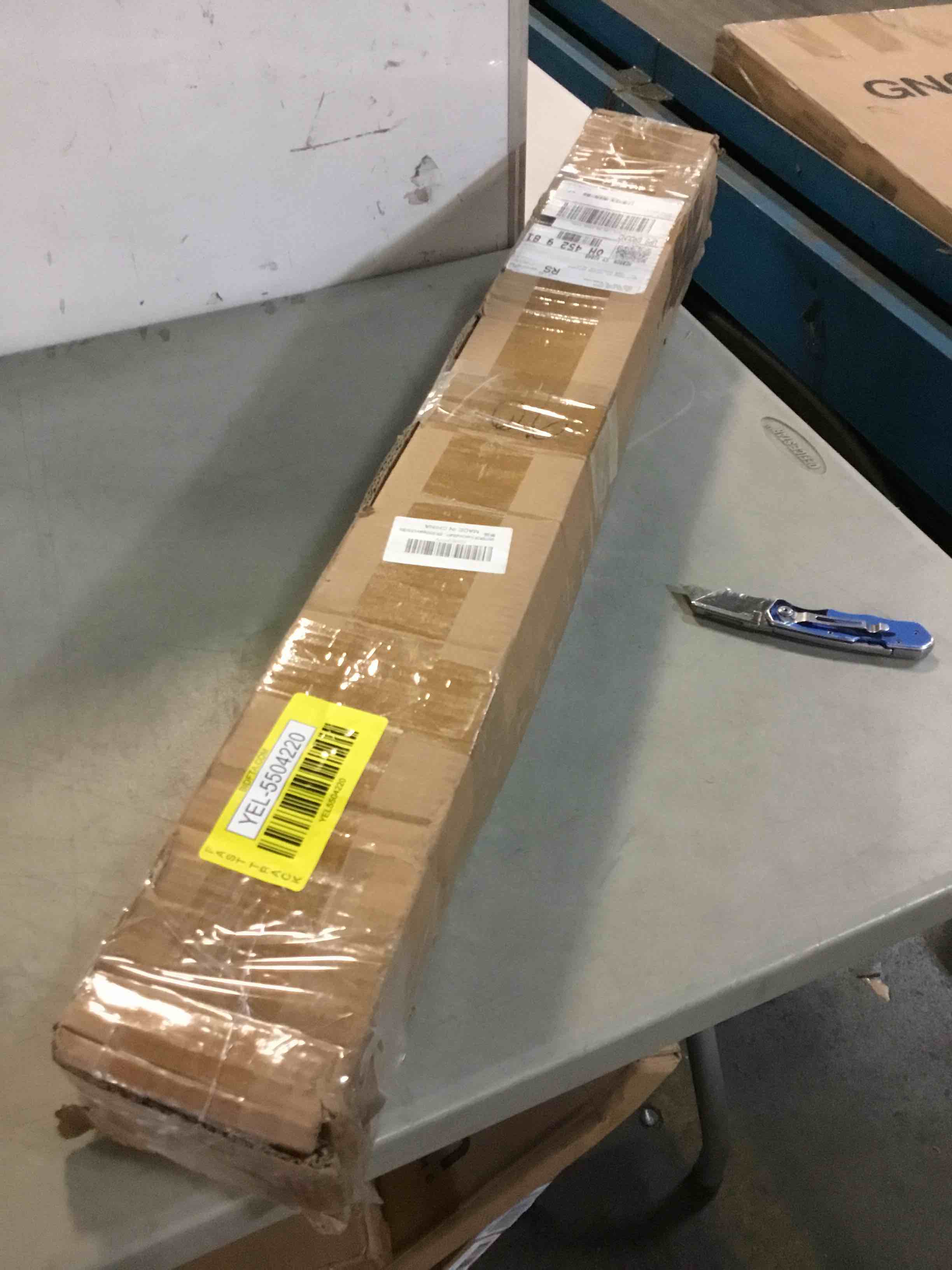 https://s3.amazonaws.com/lotting-images-prod/bidfta/YEL5504220_1701786587012.jpeg
