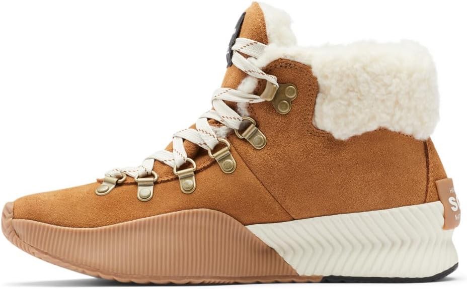 Women’s Sorel Out N About lll Conquest Boots, Camel Brown, Size 9.