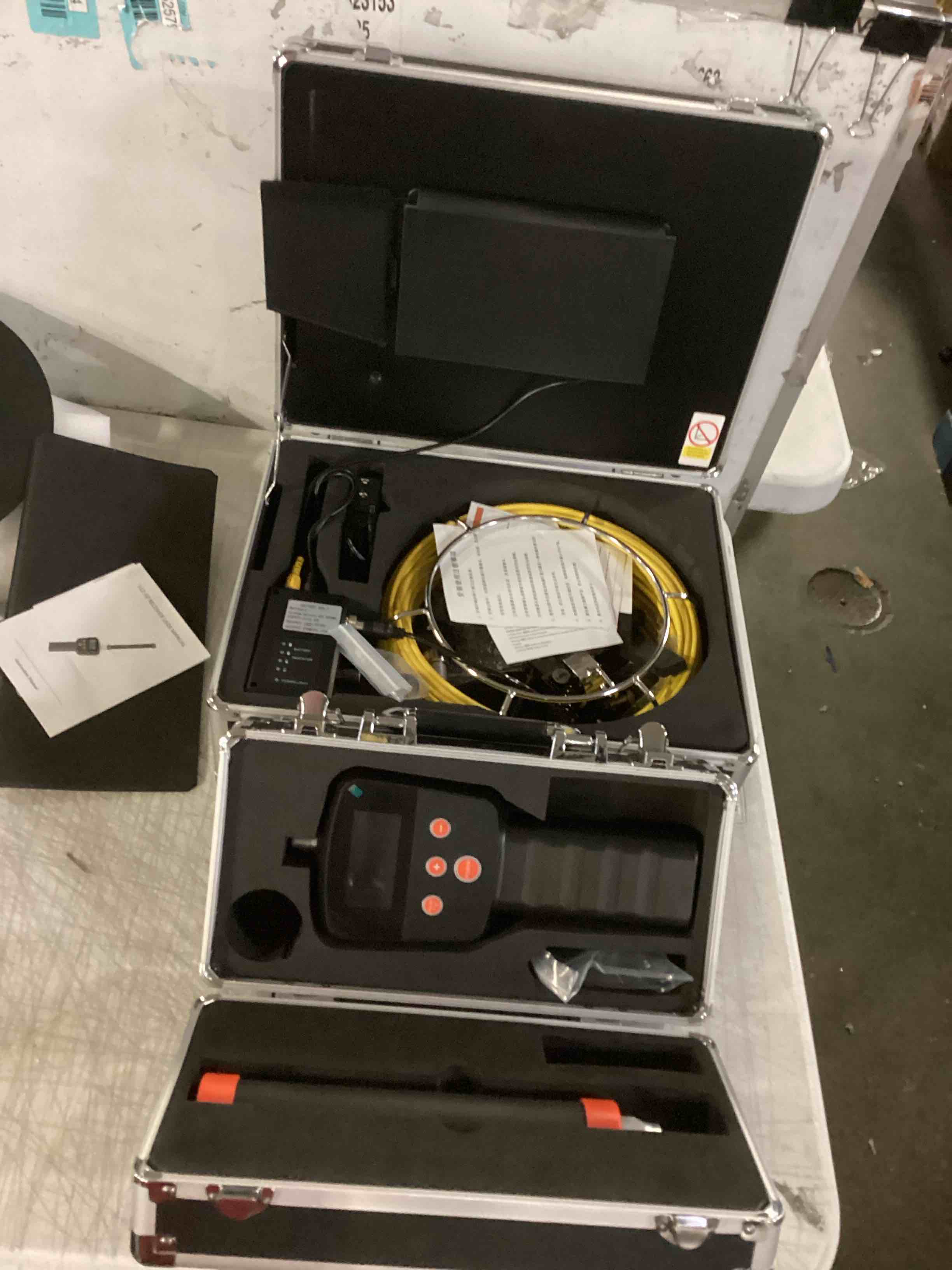 https://s3.amazonaws.com/lotting-images-prod/bidfta/YEL5507214_1701716022845.jpeg
