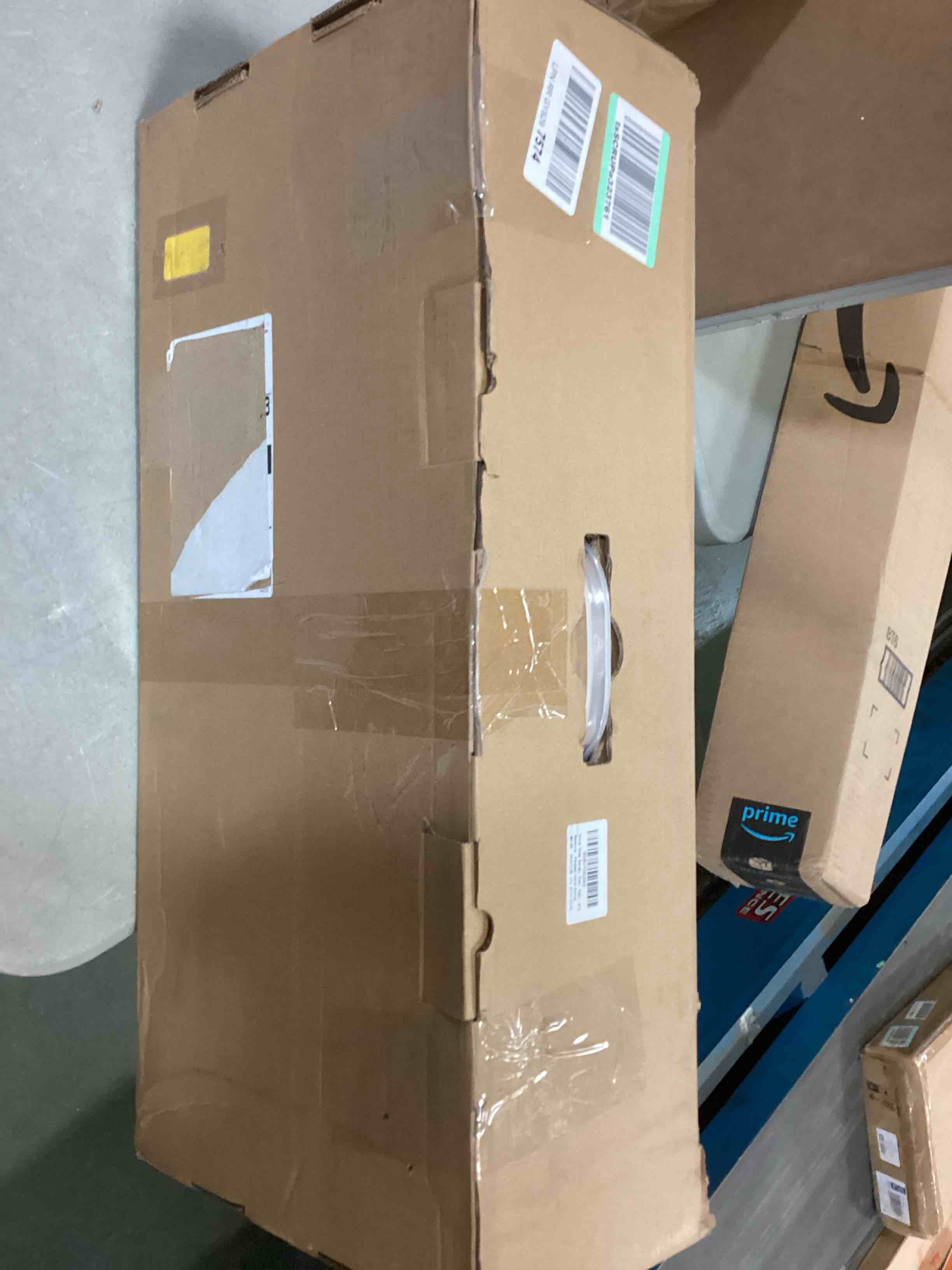 https://s3.amazonaws.com/lotting-images-prod/bidfta/YEL5507540_1701872171404.jpeg