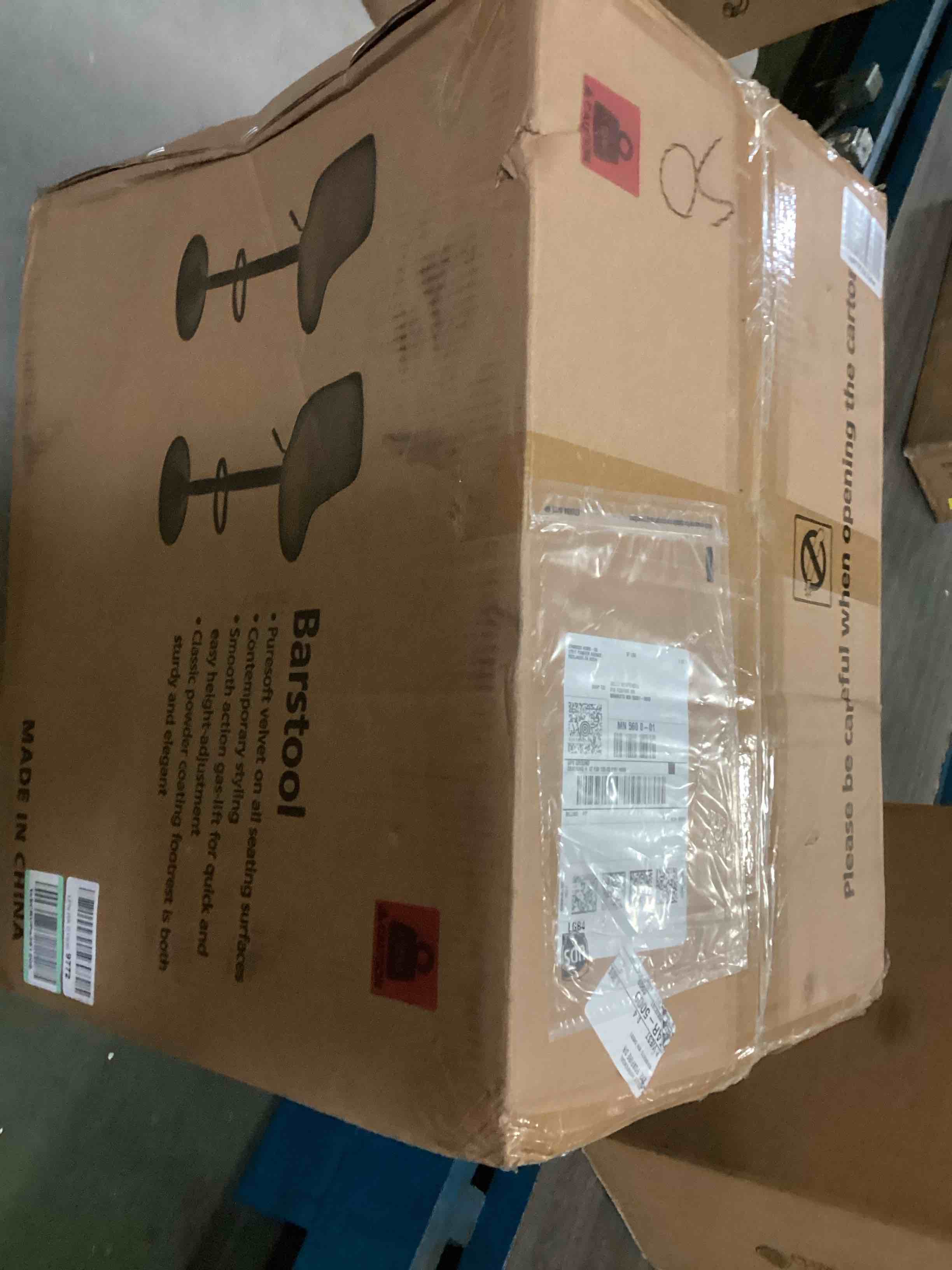 https://s3.amazonaws.com/lotting-images-prod/bidfta/YEL5507744_1701895440755.jpeg