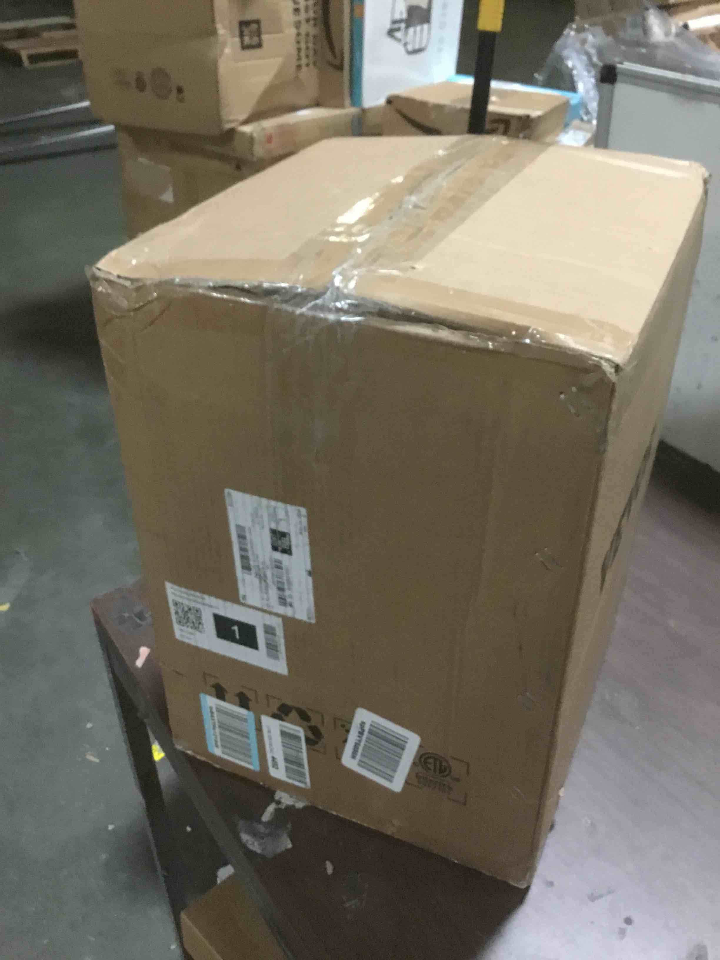 https://s3.amazonaws.com/lotting-images-prod/bidfta/YEL5508966_1701695698811.jpeg
