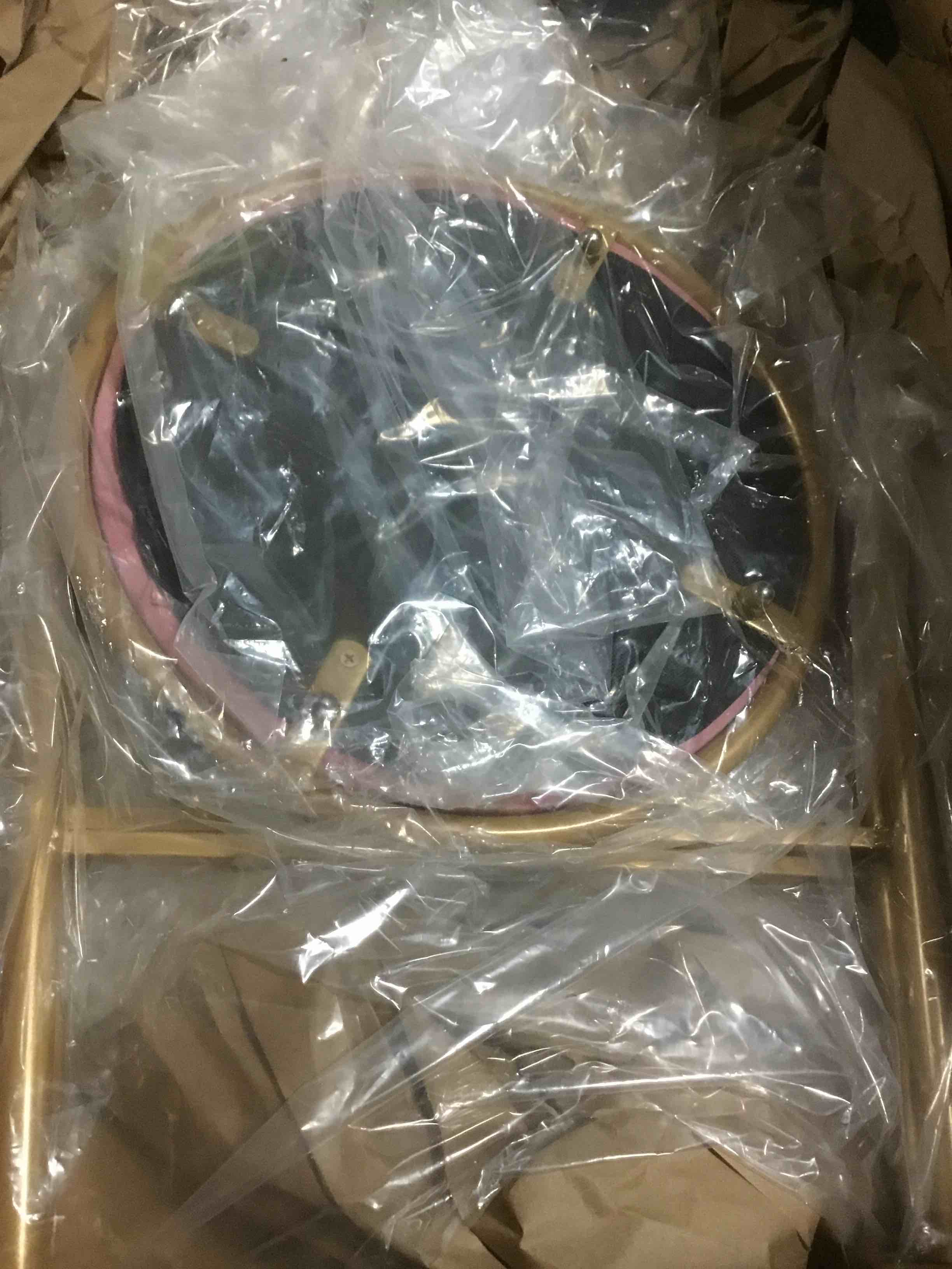 https://s3.amazonaws.com/lotting-images-prod/bidfta/YEL5509064_1701707521837.jpeg
