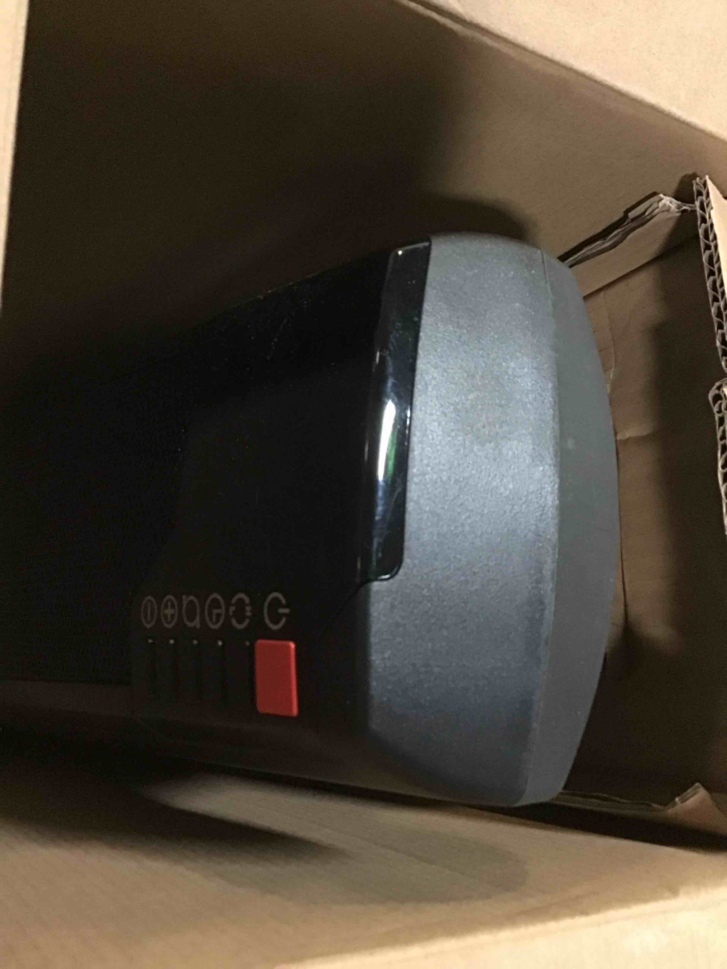 https://s3.amazonaws.com/lotting-images-prod/bidfta/YEL5509273_1701795844434.jpeg