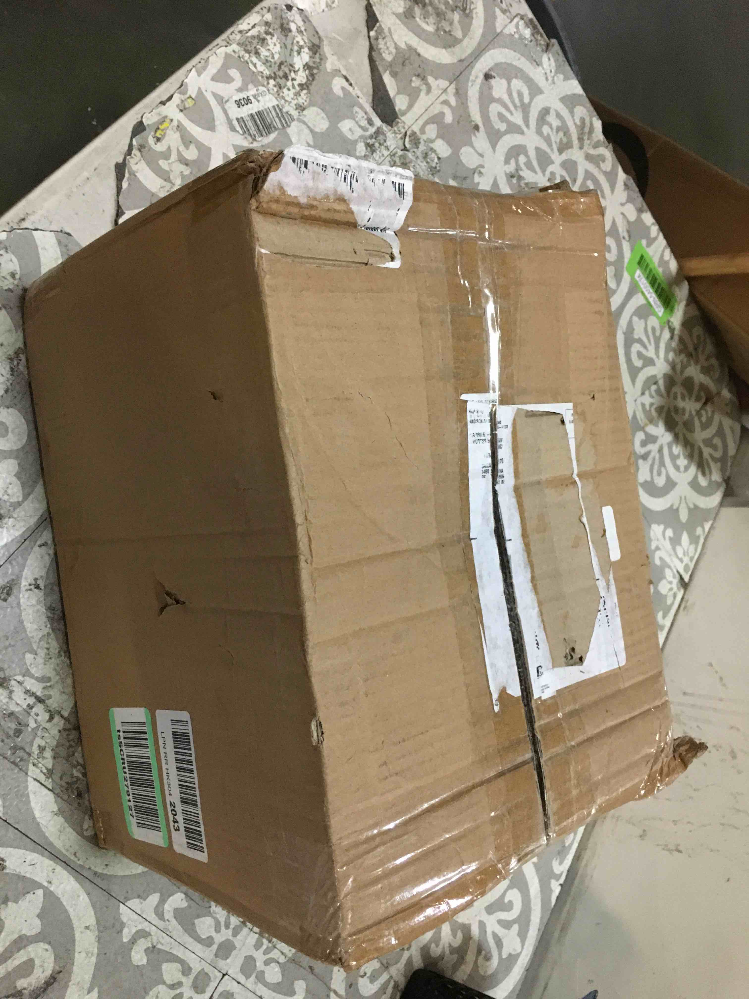 https://s3.amazonaws.com/lotting-images-prod/bidfta/YEL5509444_1701877973106.jpeg