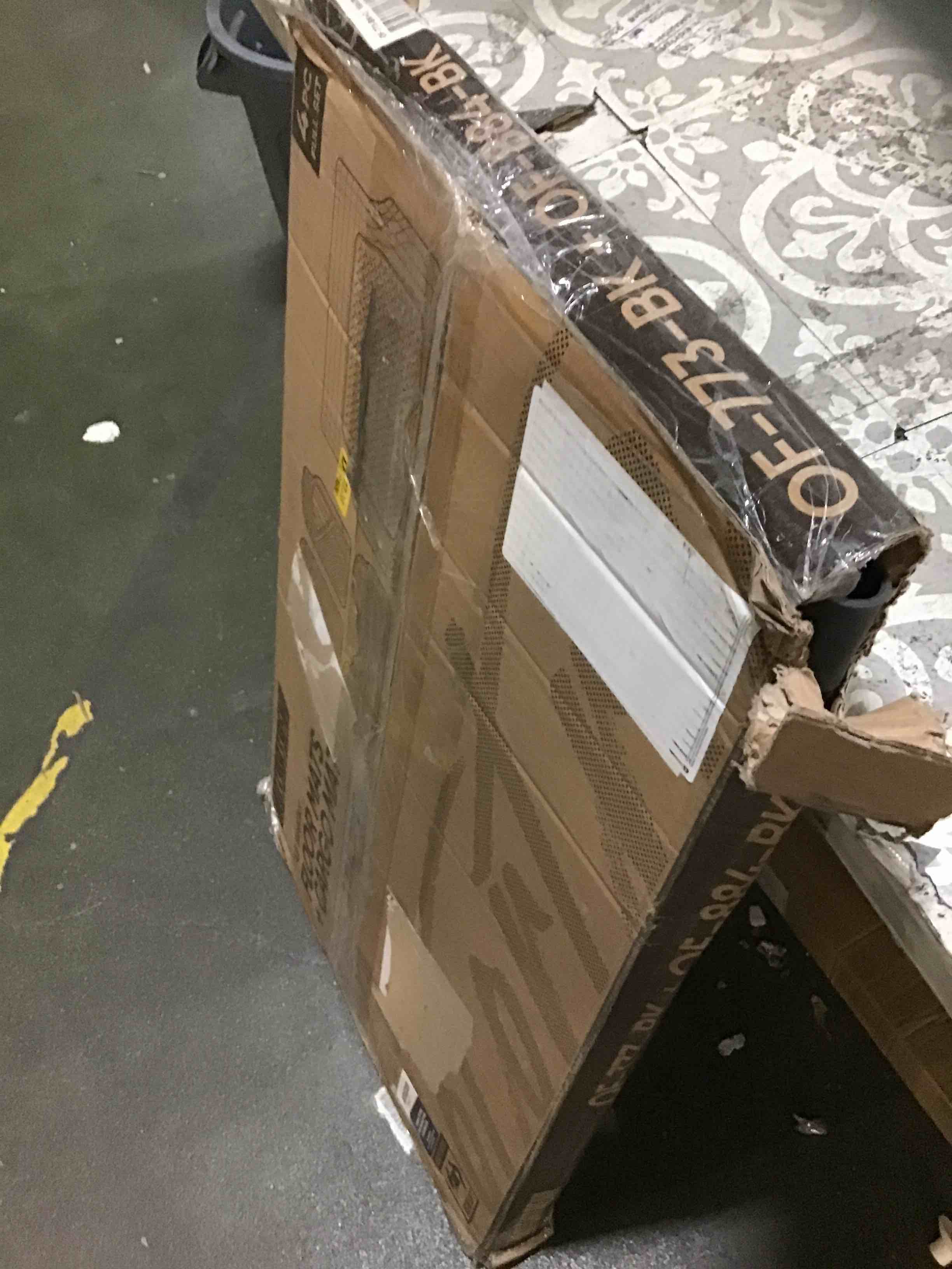 https://s3.amazonaws.com/lotting-images-prod/bidfta/YEL5509564_1701896301100.jpeg