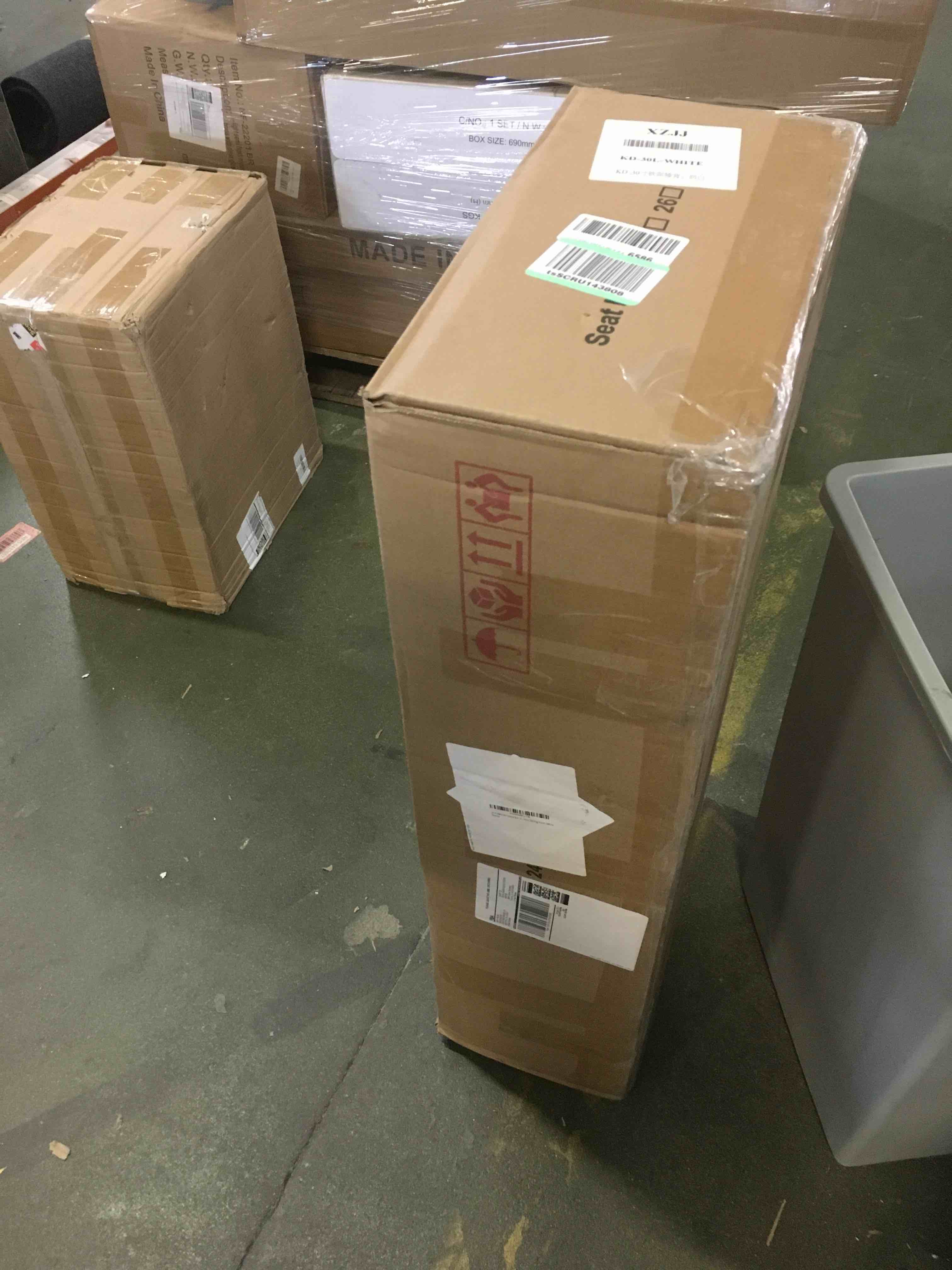 https://s3.amazonaws.com/lotting-images-prod/bidfta/YEL5509825_1702048797175.jpeg