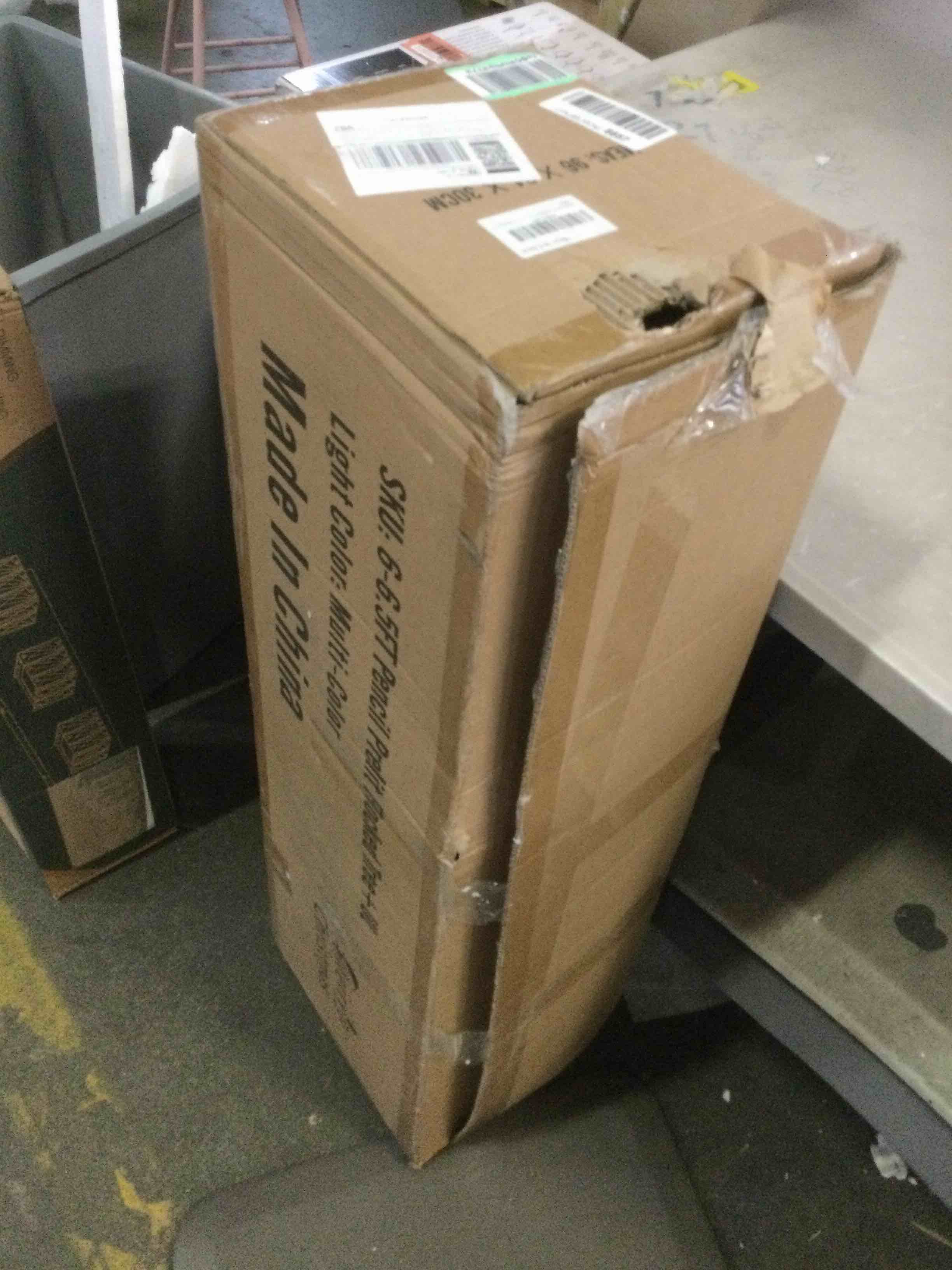 https://s3.amazonaws.com/lotting-images-prod/bidfta/YEL5509914_1702061437884.jpeg