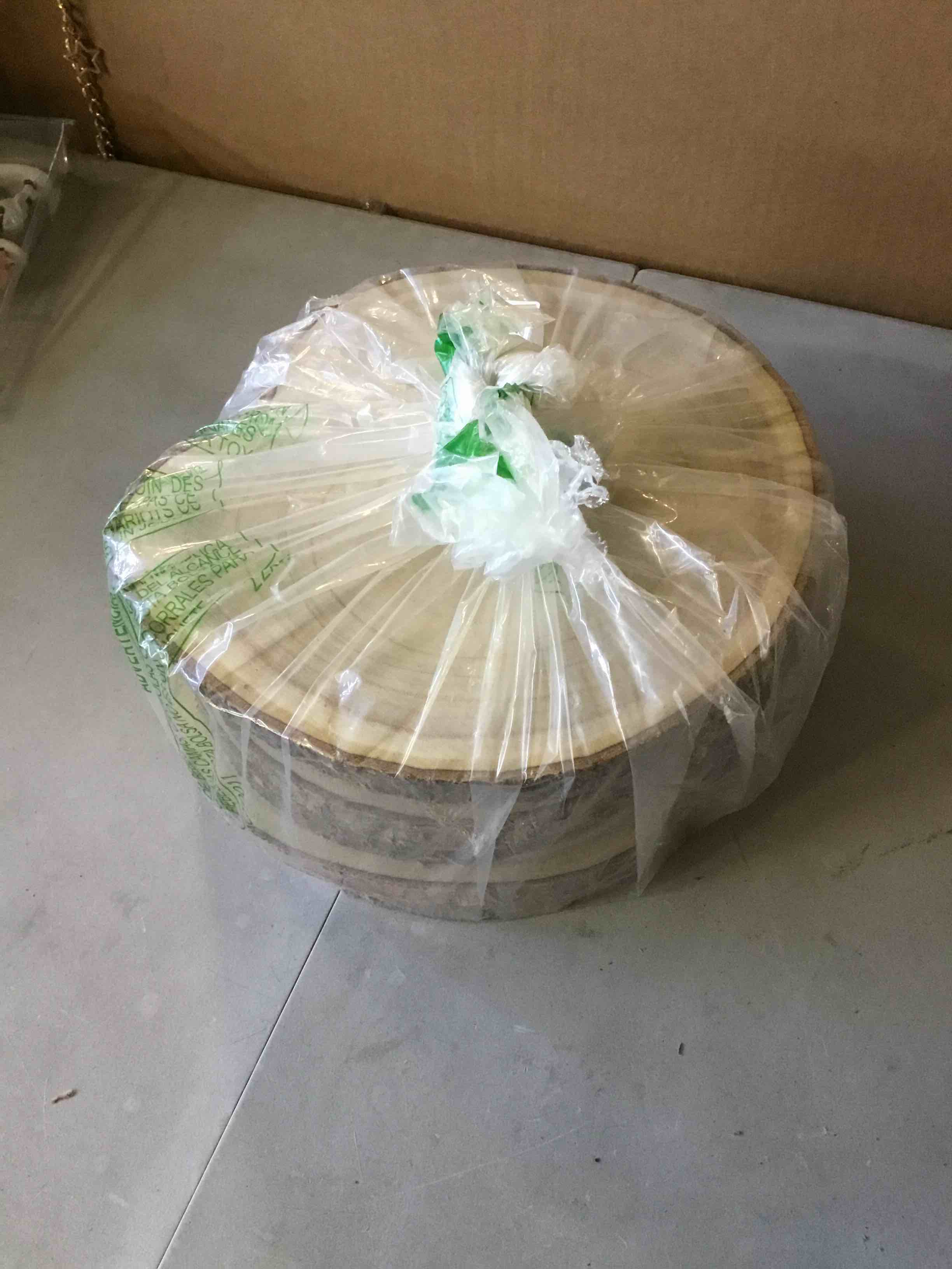 https://s3.amazonaws.com/lotting-images-prod/bidfta/YEL5511697_1701281917231.jpeg
