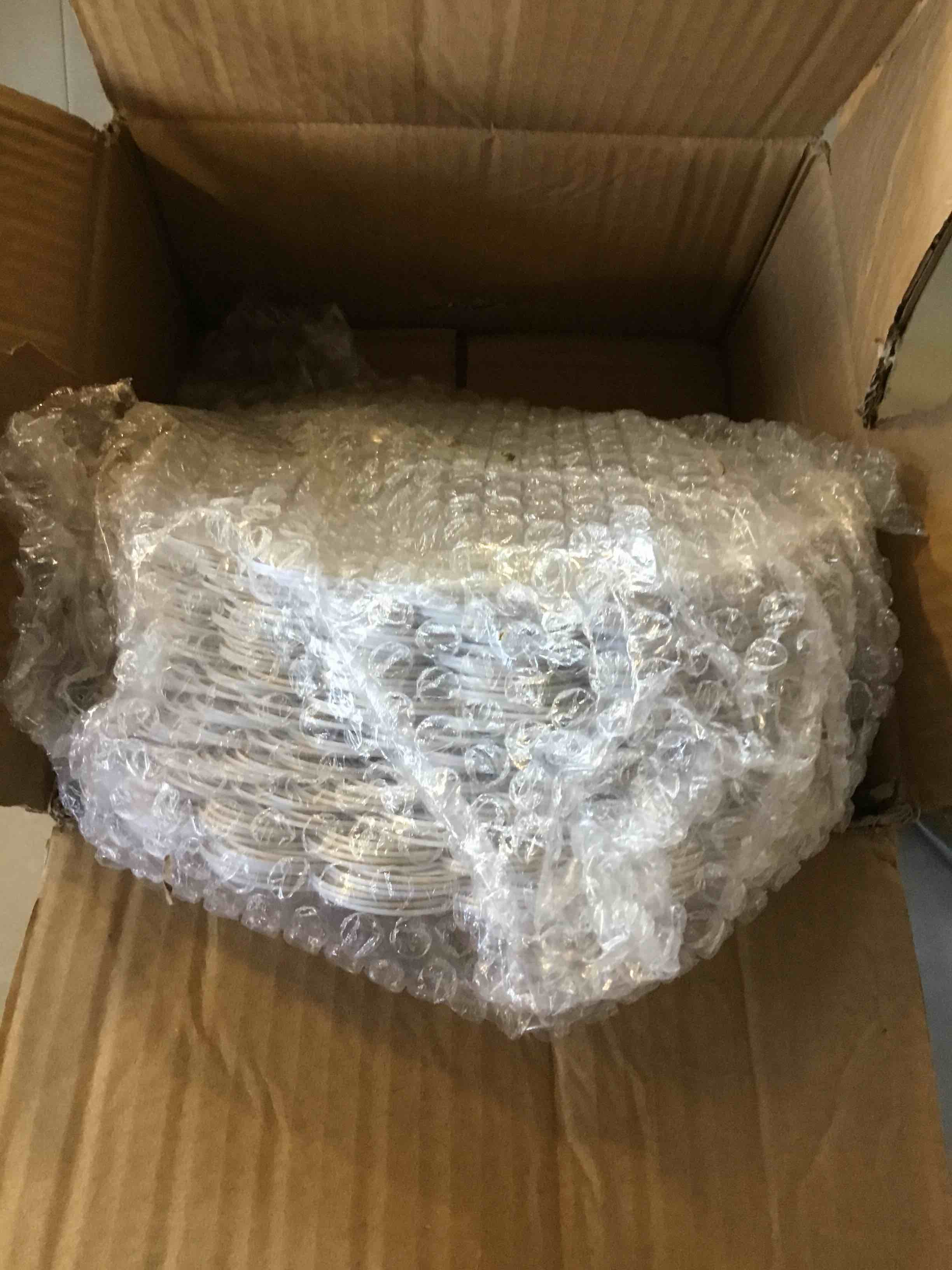https://s3.amazonaws.com/lotting-images-prod/bidfta/YEL5511783_1701292754152.jpeg