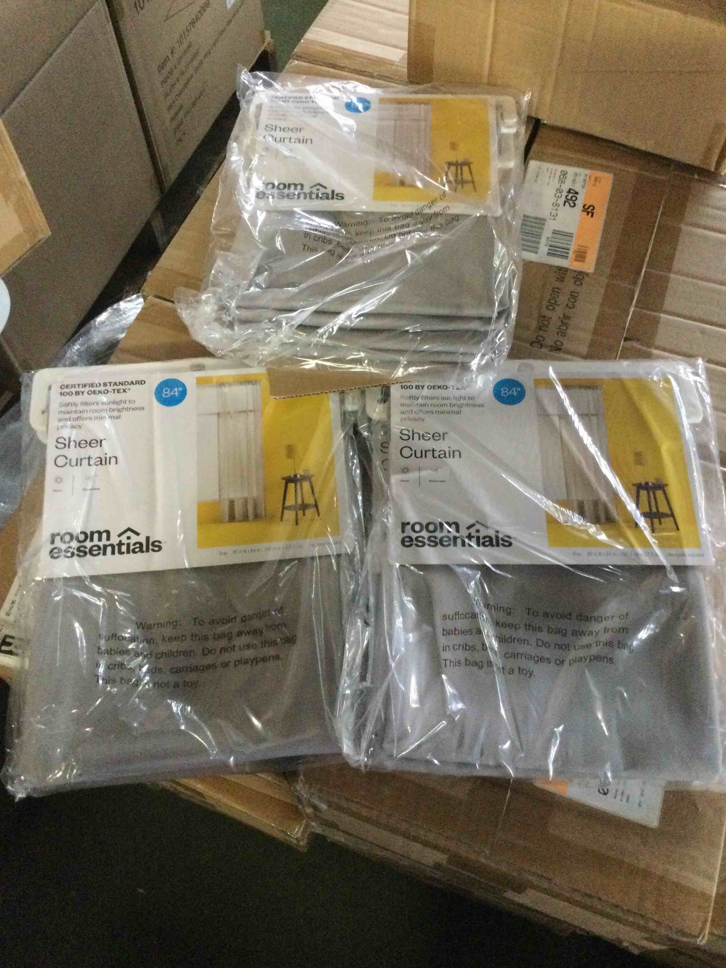 https://s3.amazonaws.com/lotting-images-prod/bidfta/YEL5512060_1701870253076.jpeg