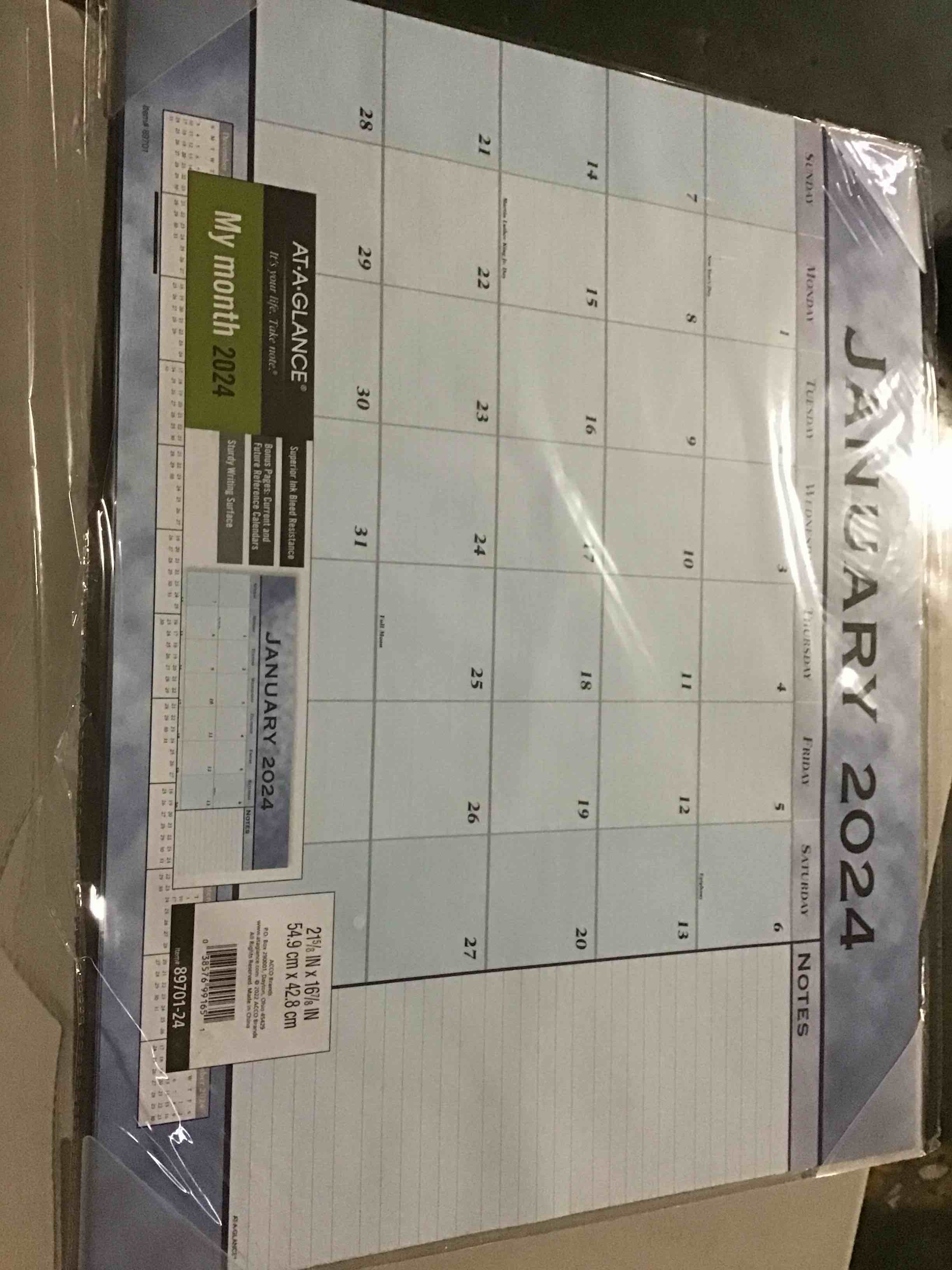 https://s3.amazonaws.com/lotting-images-prod/bidfta/YEL5513515_1701438562579.jpeg