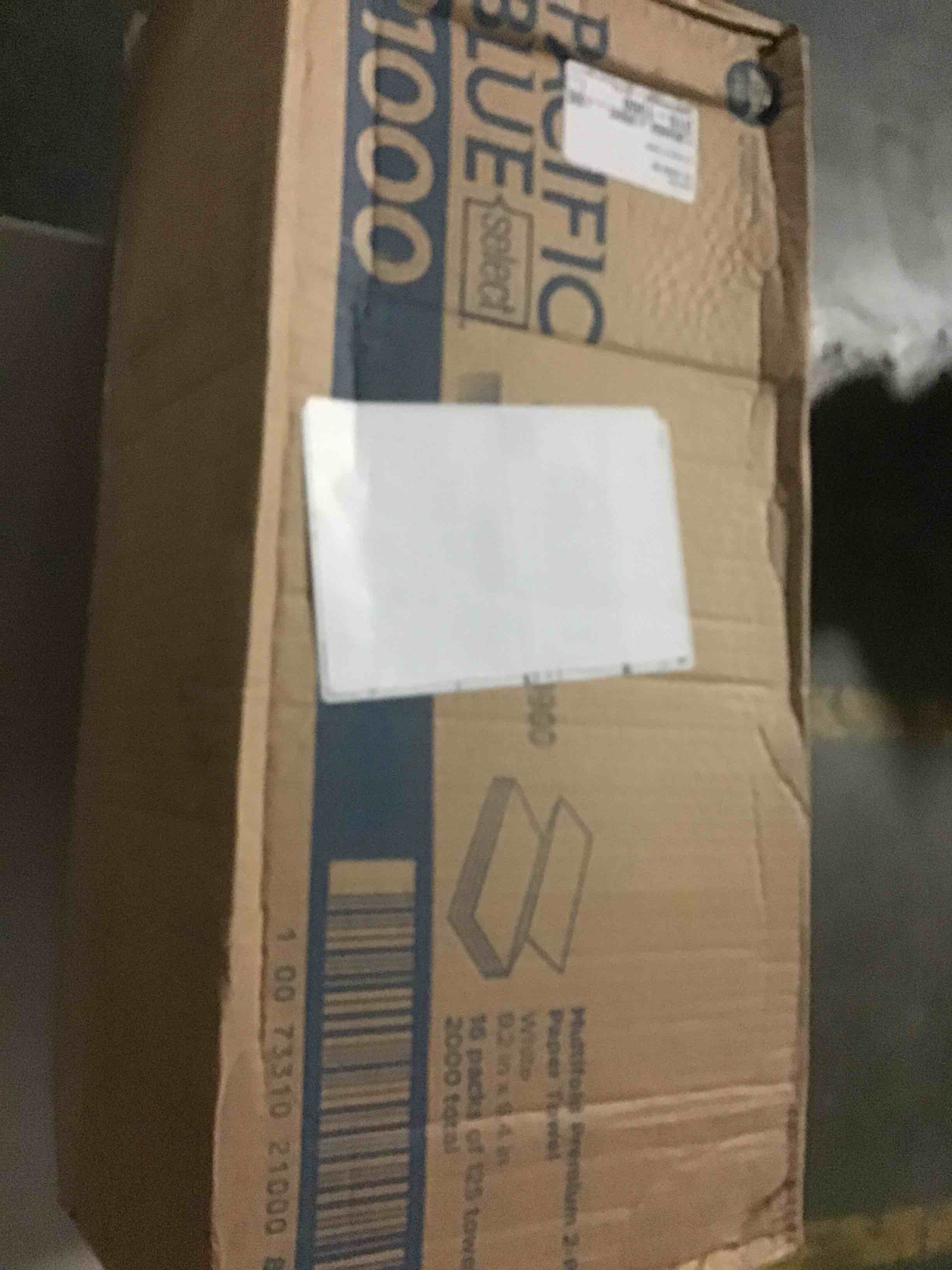 https://s3.amazonaws.com/lotting-images-prod/bidfta/YEL5513529_1701439954572.jpeg