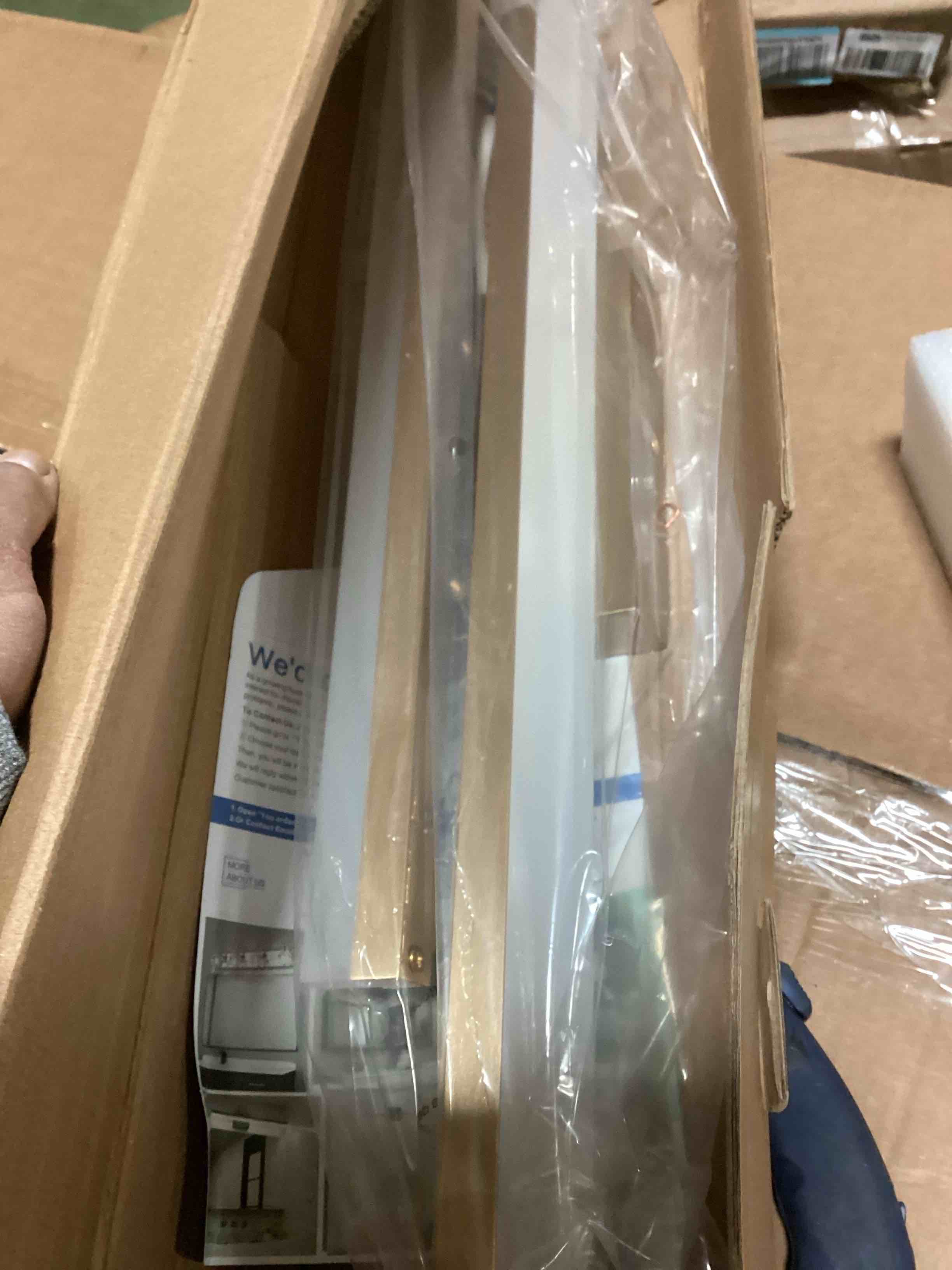 https://s3.amazonaws.com/lotting-images-prod/bidfta/YEL5514598_1701269637857.jpeg