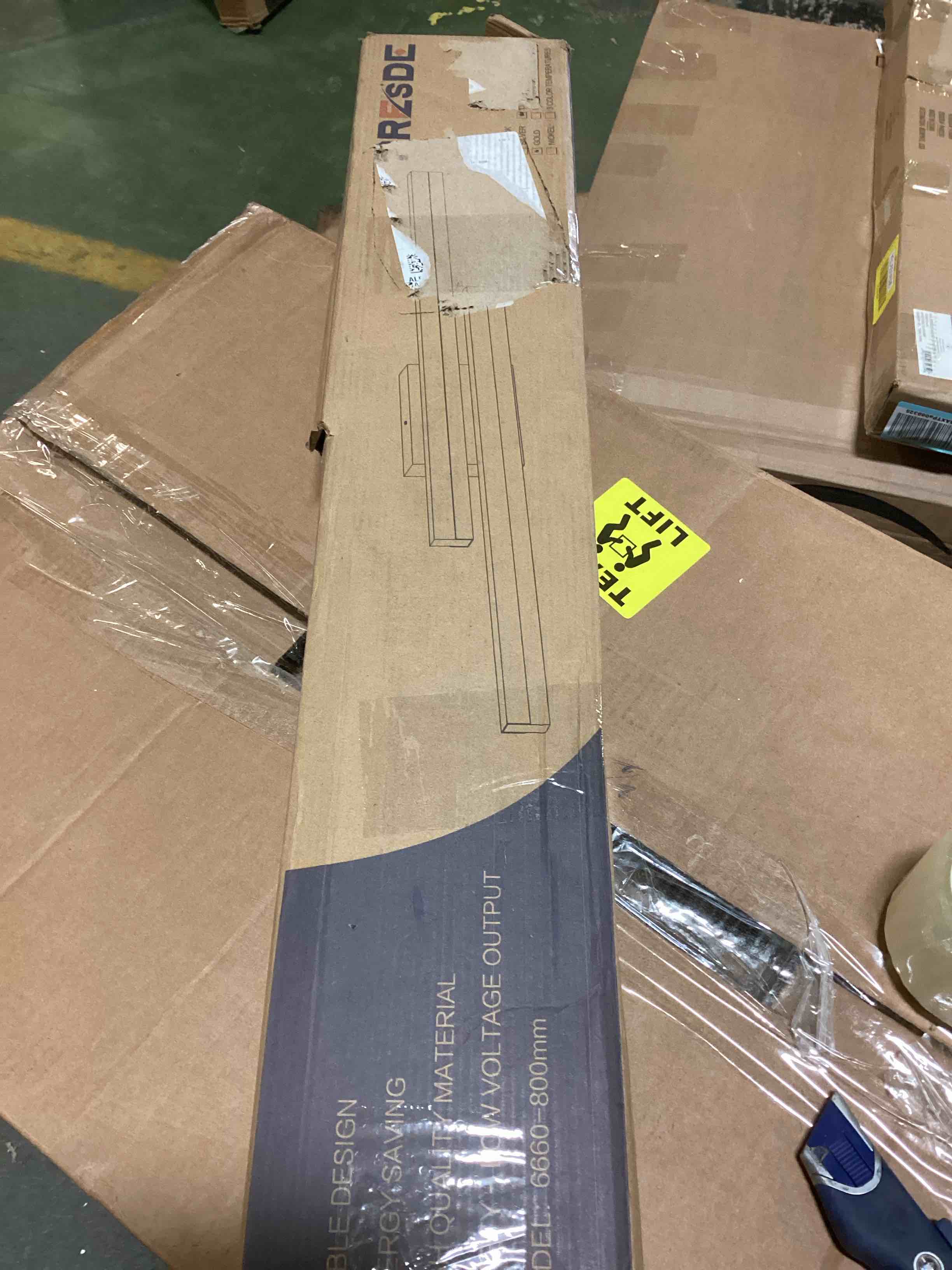 https://s3.amazonaws.com/lotting-images-prod/bidfta/YEL5514598_1701269668525.jpeg