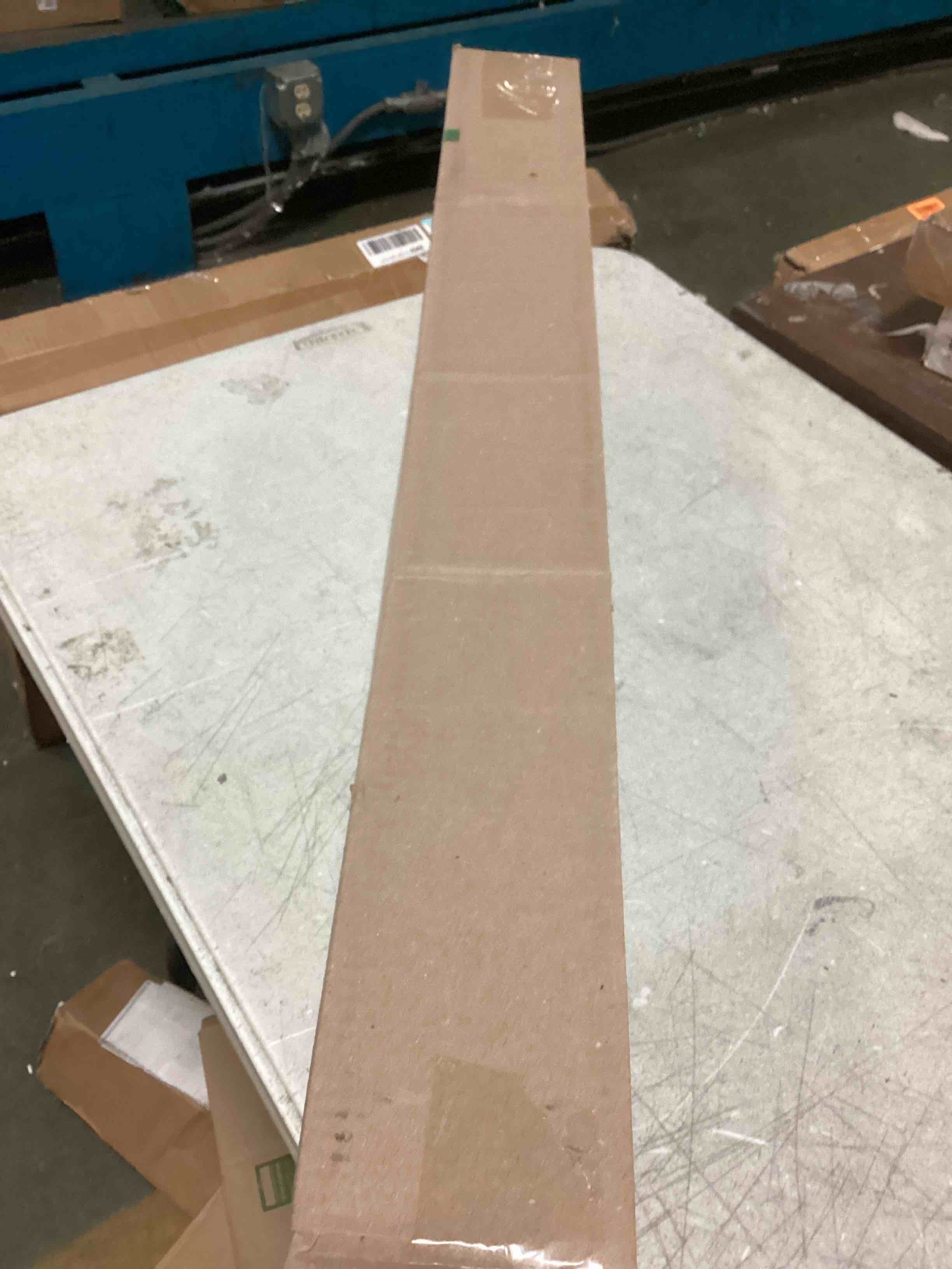 https://s3.amazonaws.com/lotting-images-prod/bidfta/YEL5514638_1701276061388.jpeg