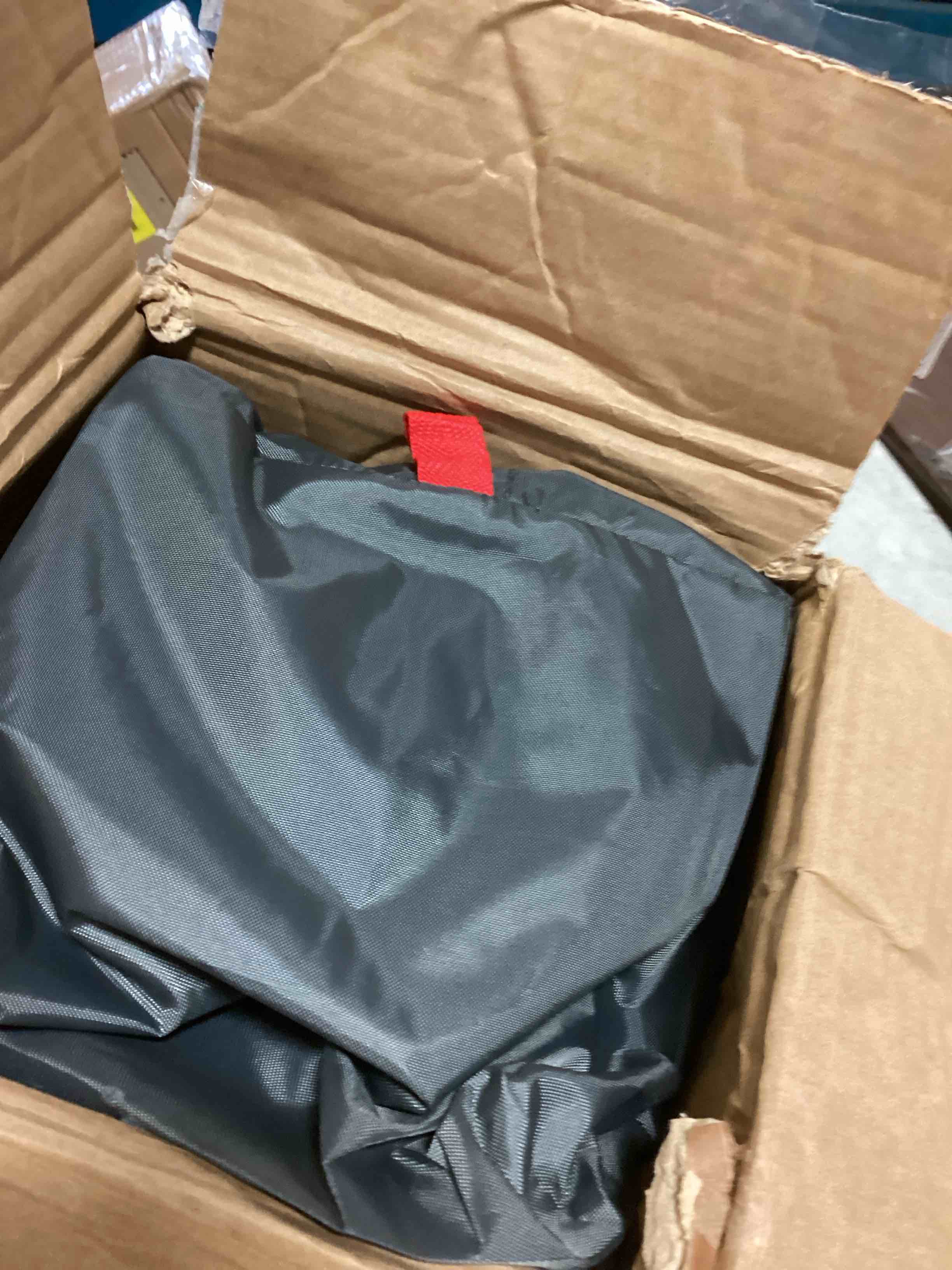 https://s3.amazonaws.com/lotting-images-prod/bidfta/YEL5514671_1701281290735.jpeg