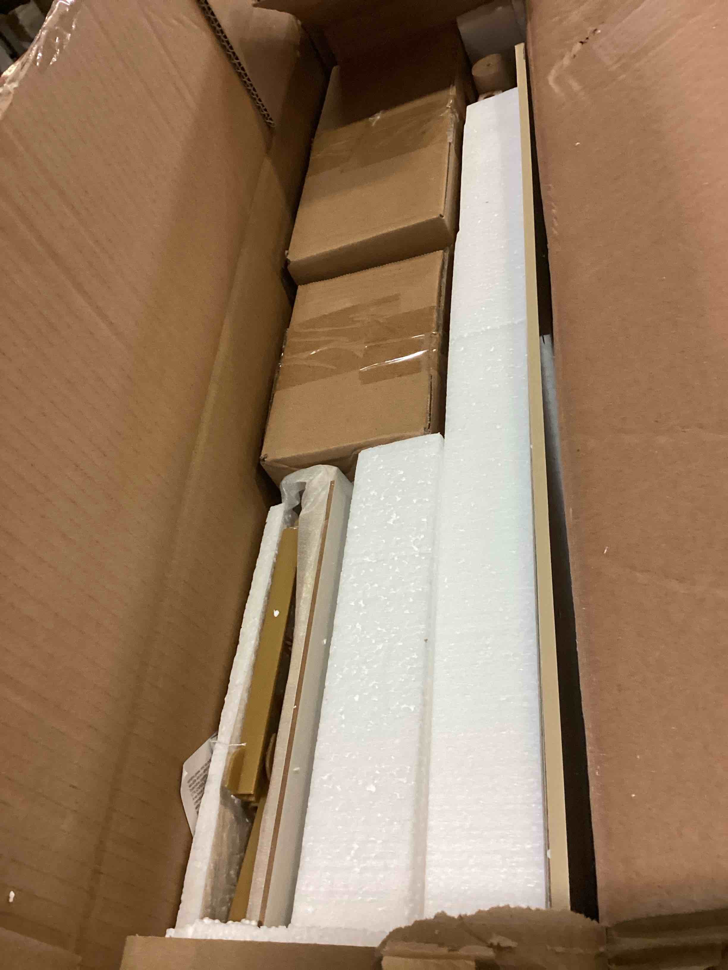 https://s3.amazonaws.com/lotting-images-prod/bidfta/YEL5515328_1701722060135.jpeg