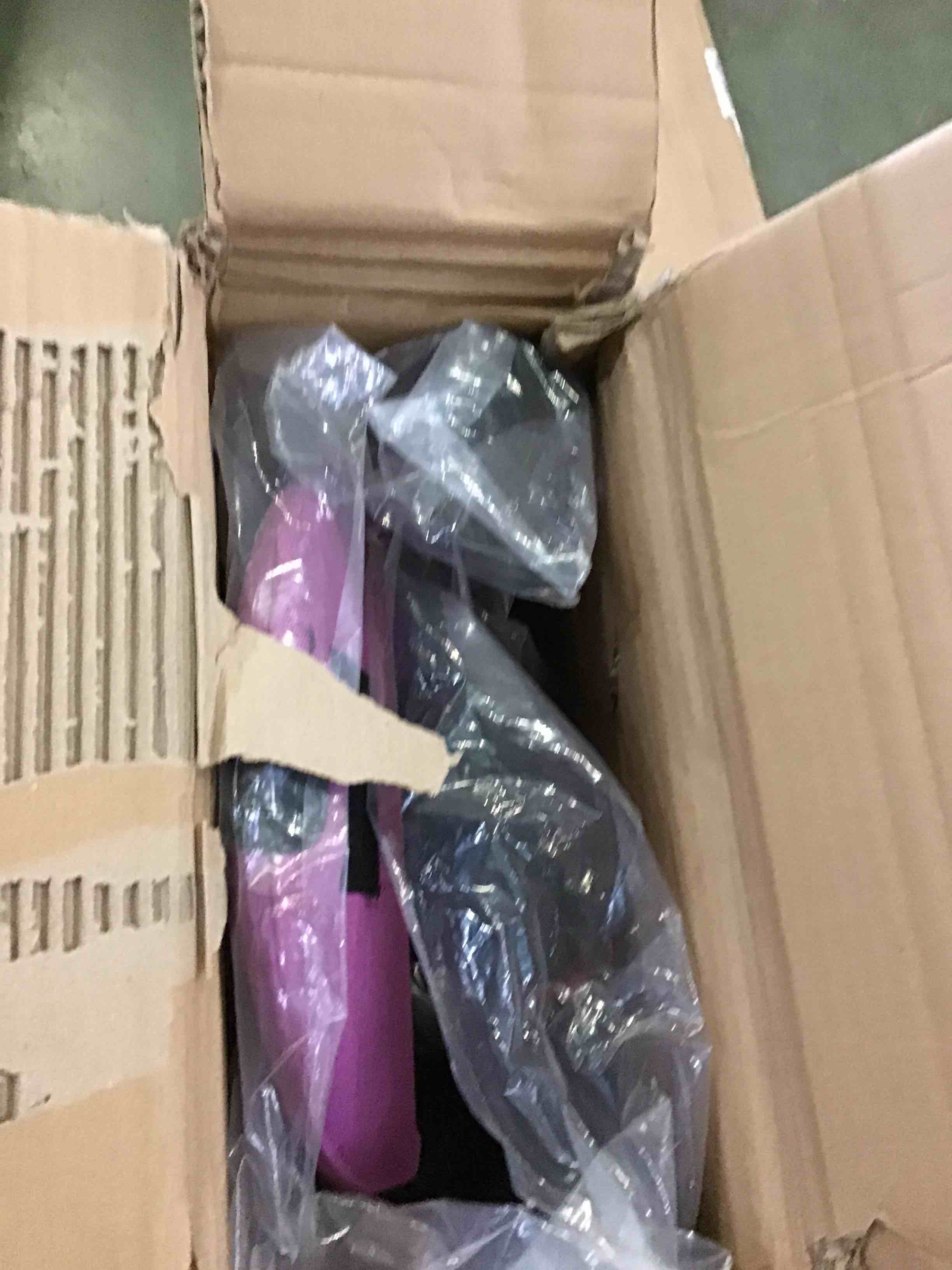 https://s3.amazonaws.com/lotting-images-prod/bidfta/YEL5516373_1699288500966.jpeg