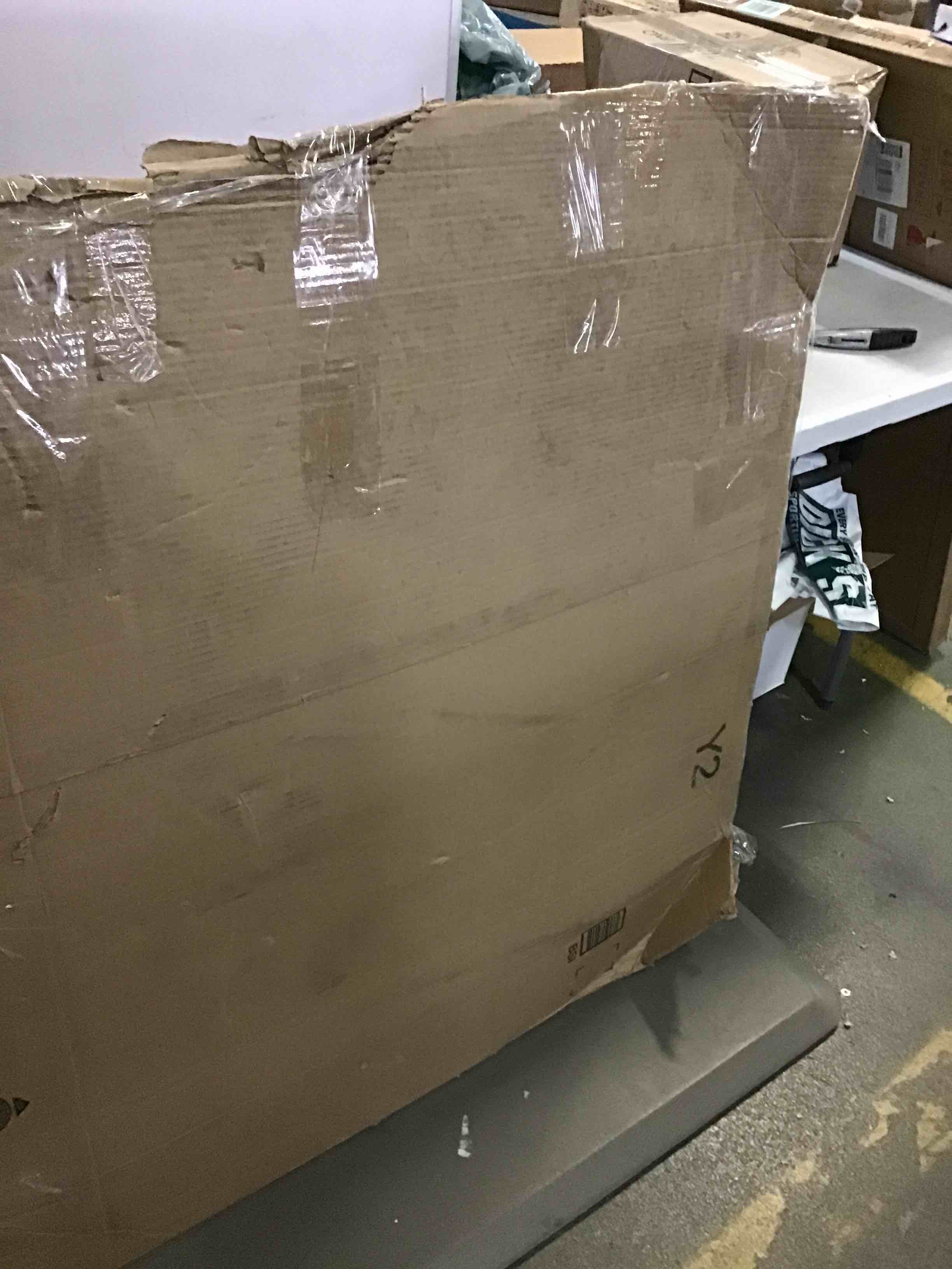 https://s3.amazonaws.com/lotting-images-prod/bidfta/YEL5516476_1699305296090.jpeg
