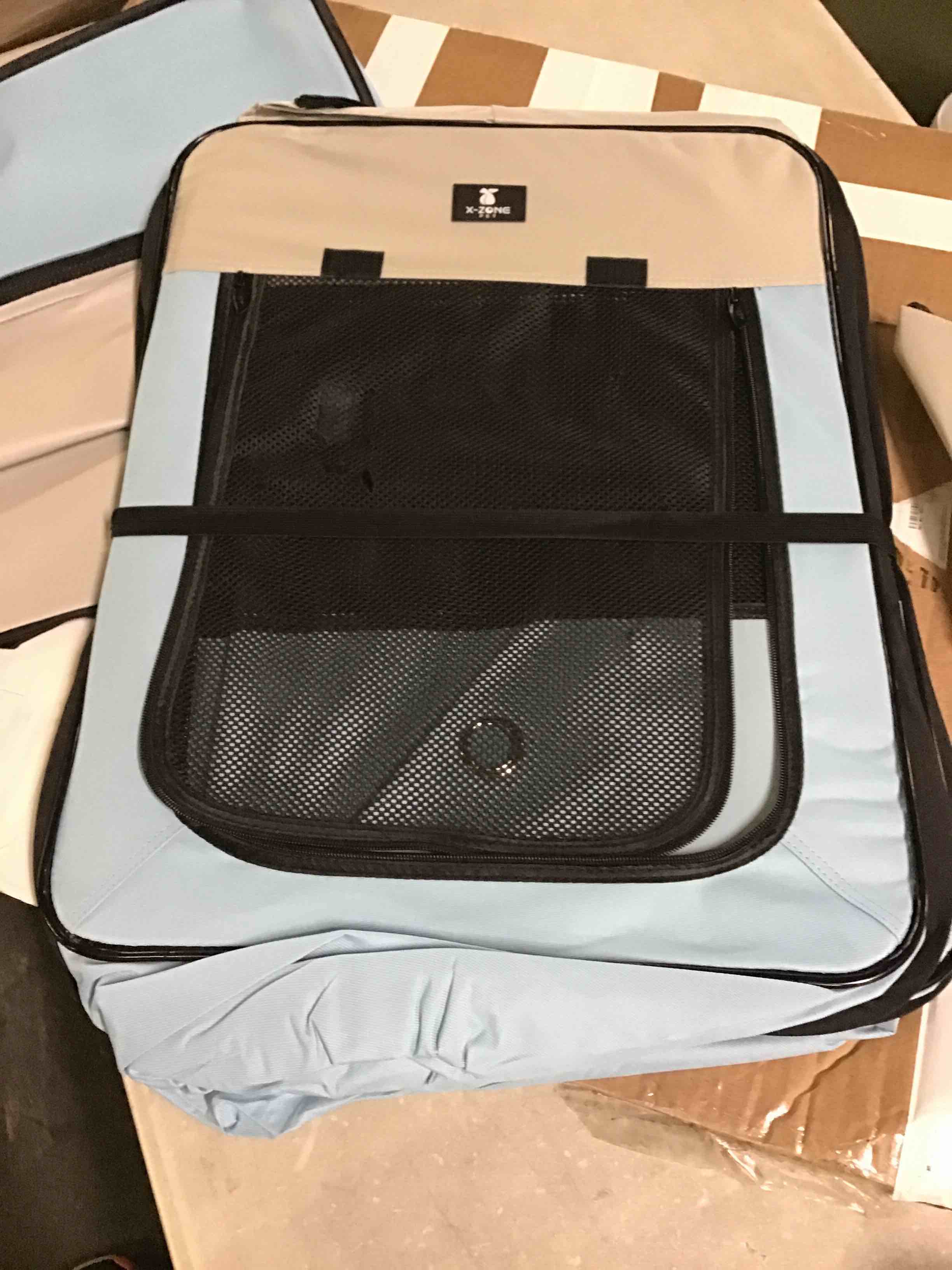 https://s3.amazonaws.com/lotting-images-prod/bidfta/YEL5516931_1699554348307.jpeg