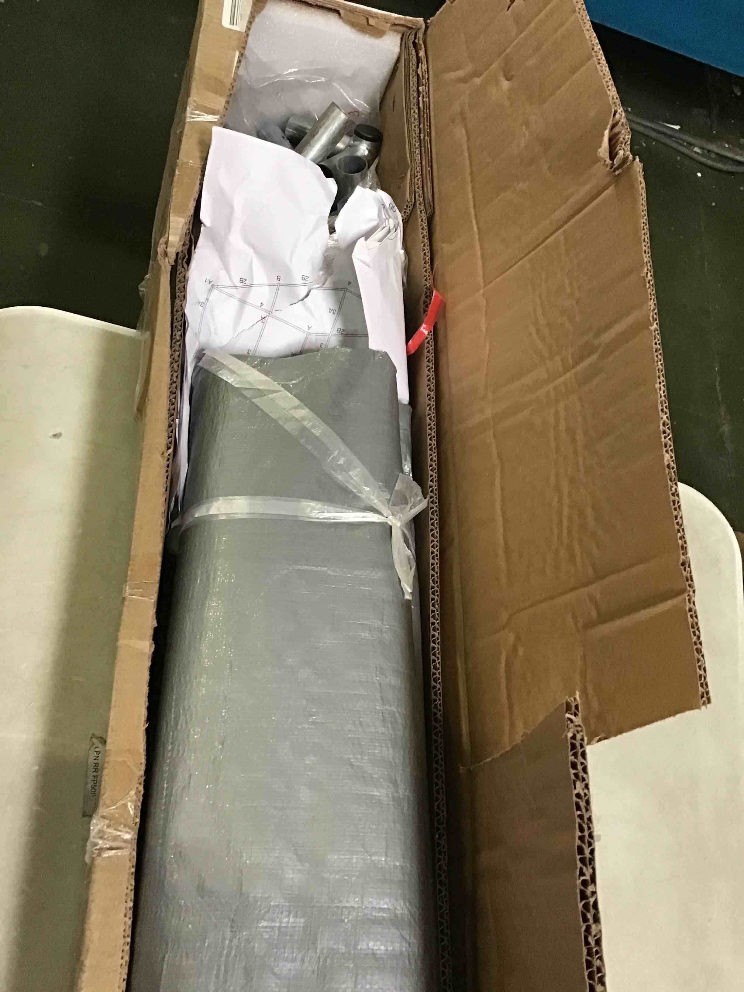 https://s3.amazonaws.com/lotting-images-prod/bidfta/YEL5516945_1699556715934.jpeg